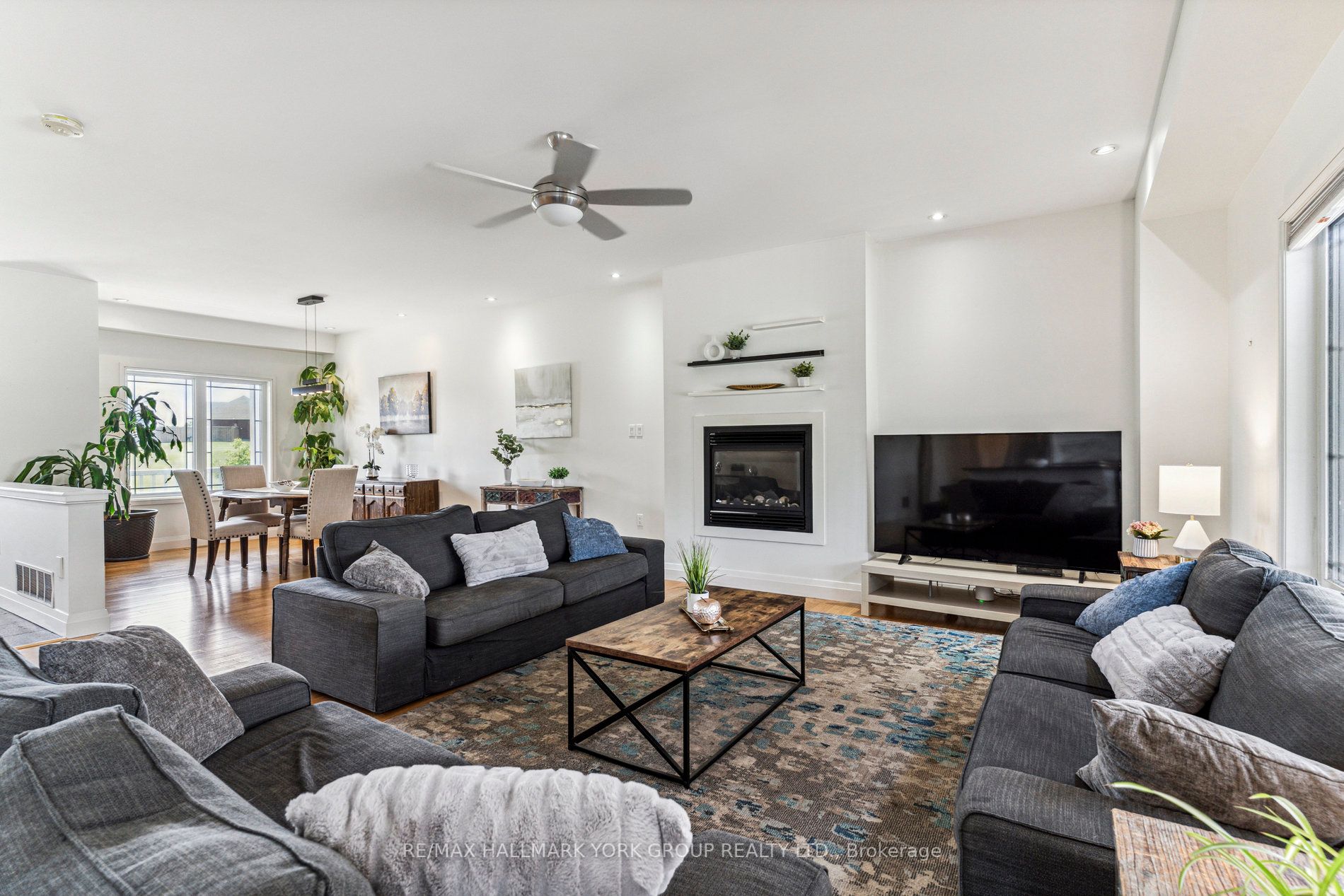 27 Bagshaw Crescent
