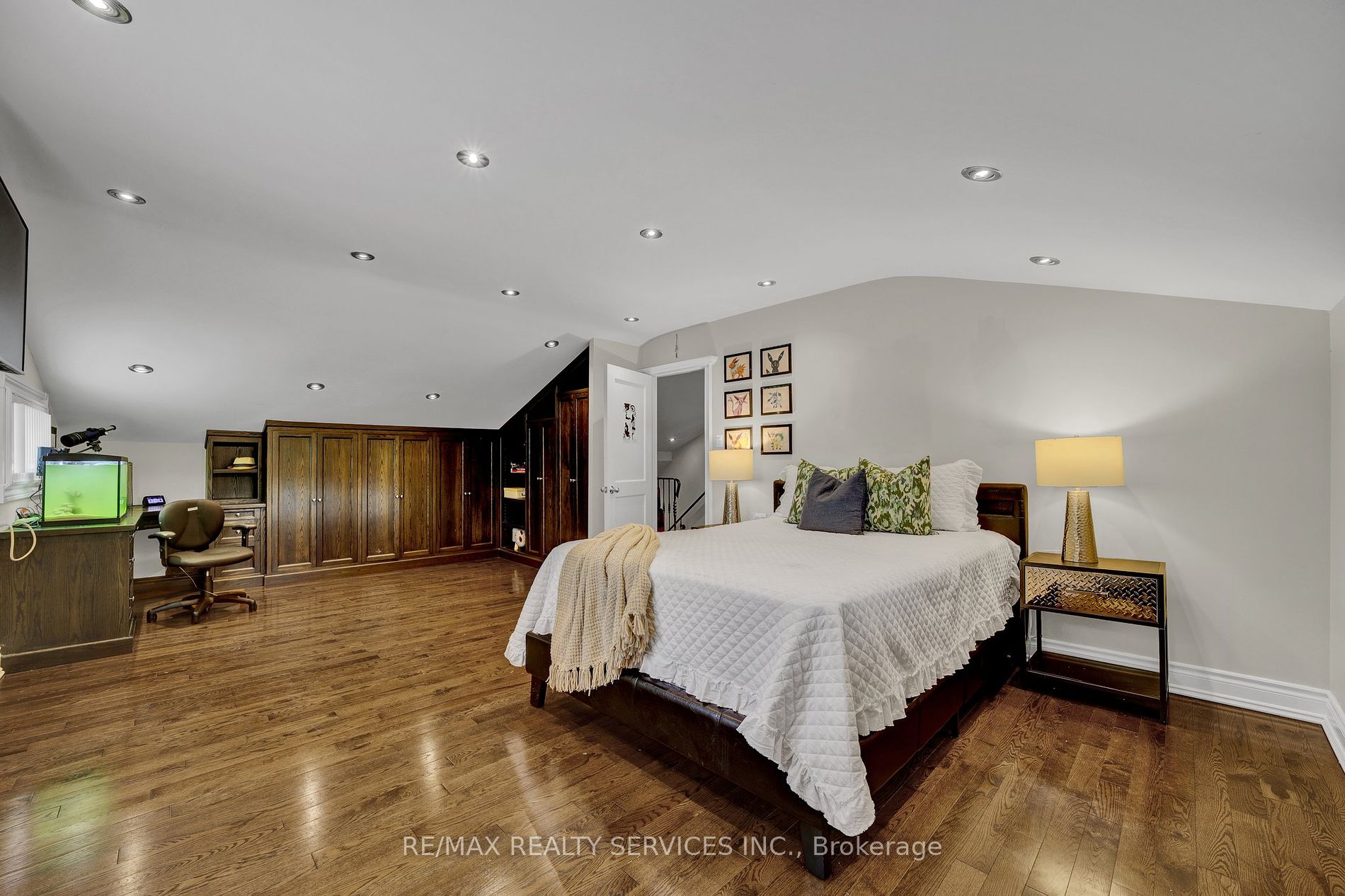 247 Sand Road