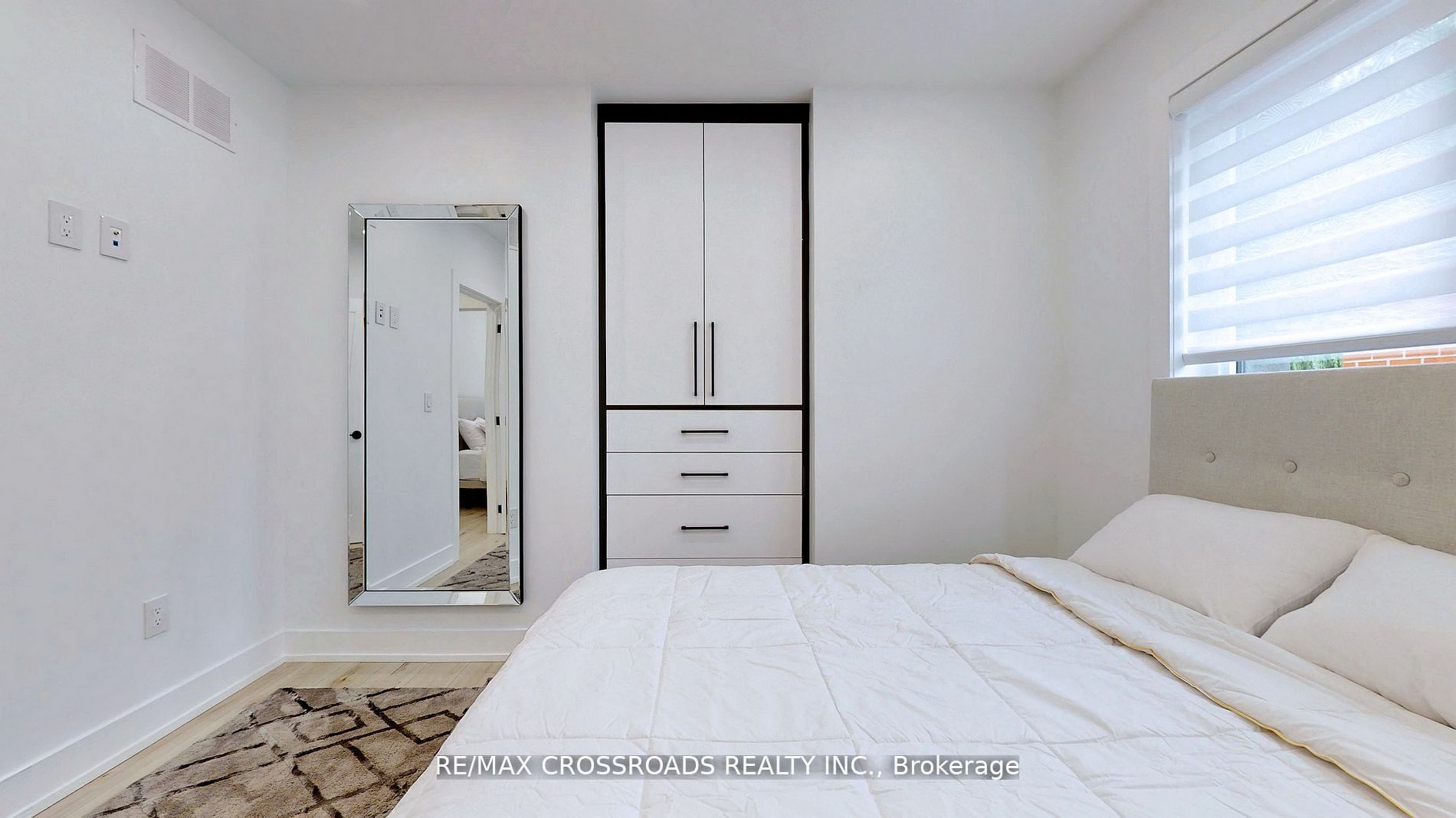 111 Evahill Cres