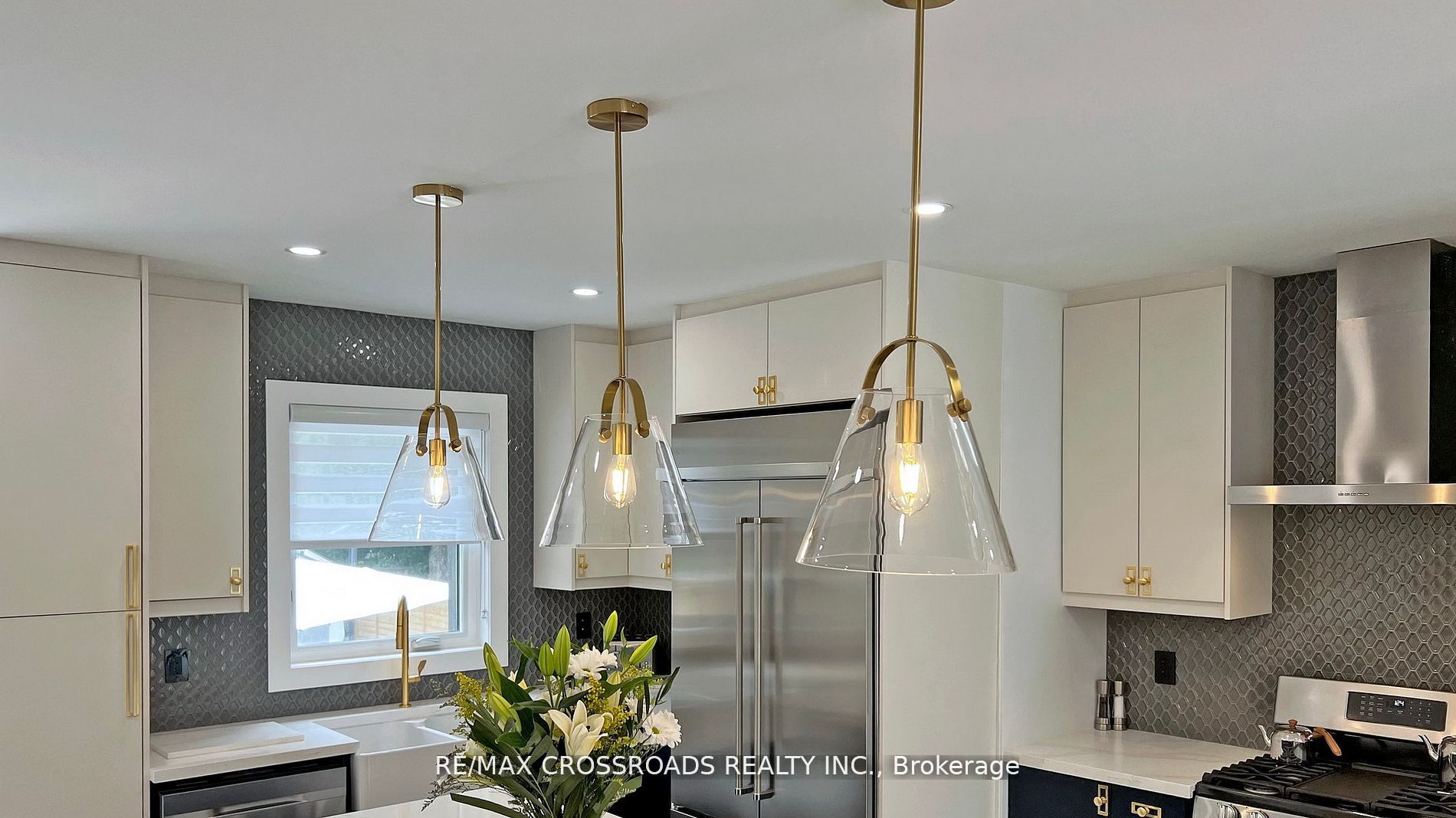 111 Evahill Cres