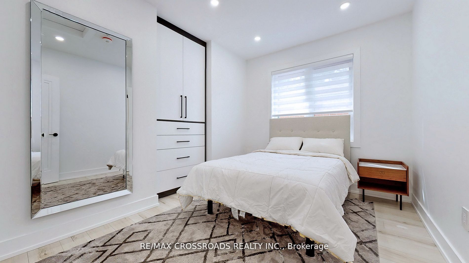 111 Evahill Cres