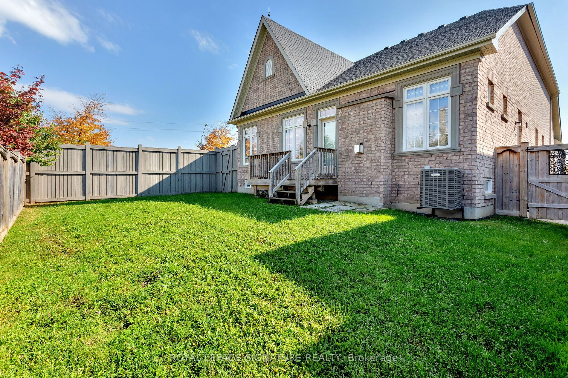 12 Valley Point Crescent
