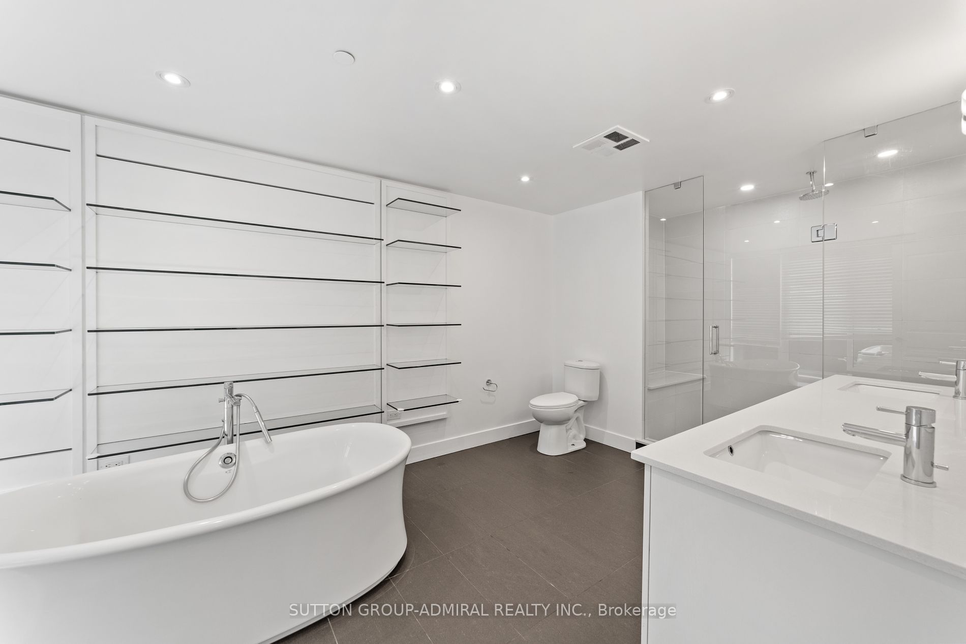 7608 Yonge St, #514