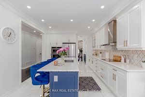 811 Green St