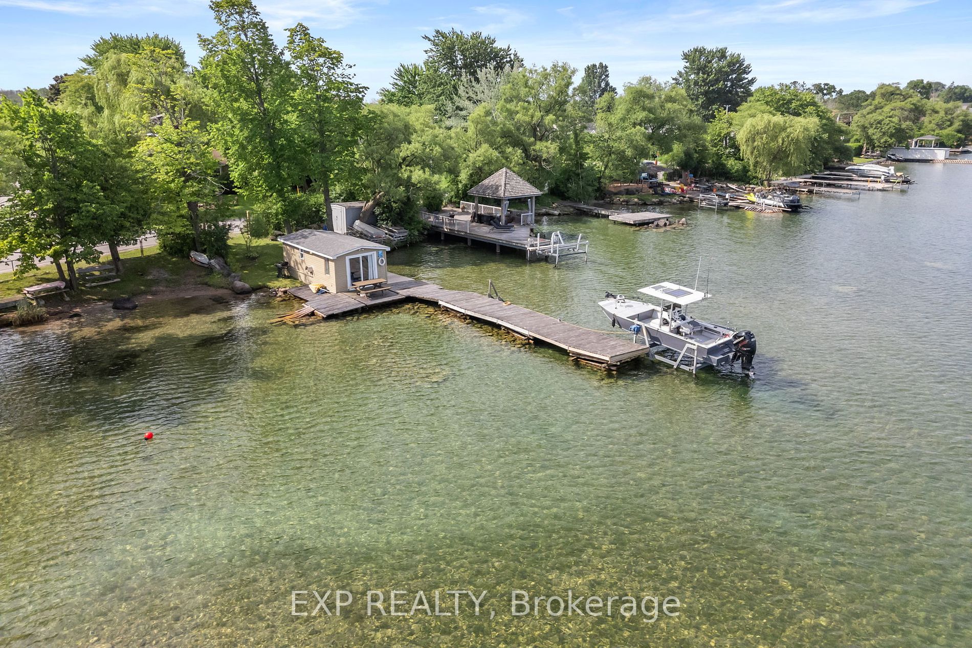 21 Lake Dr E