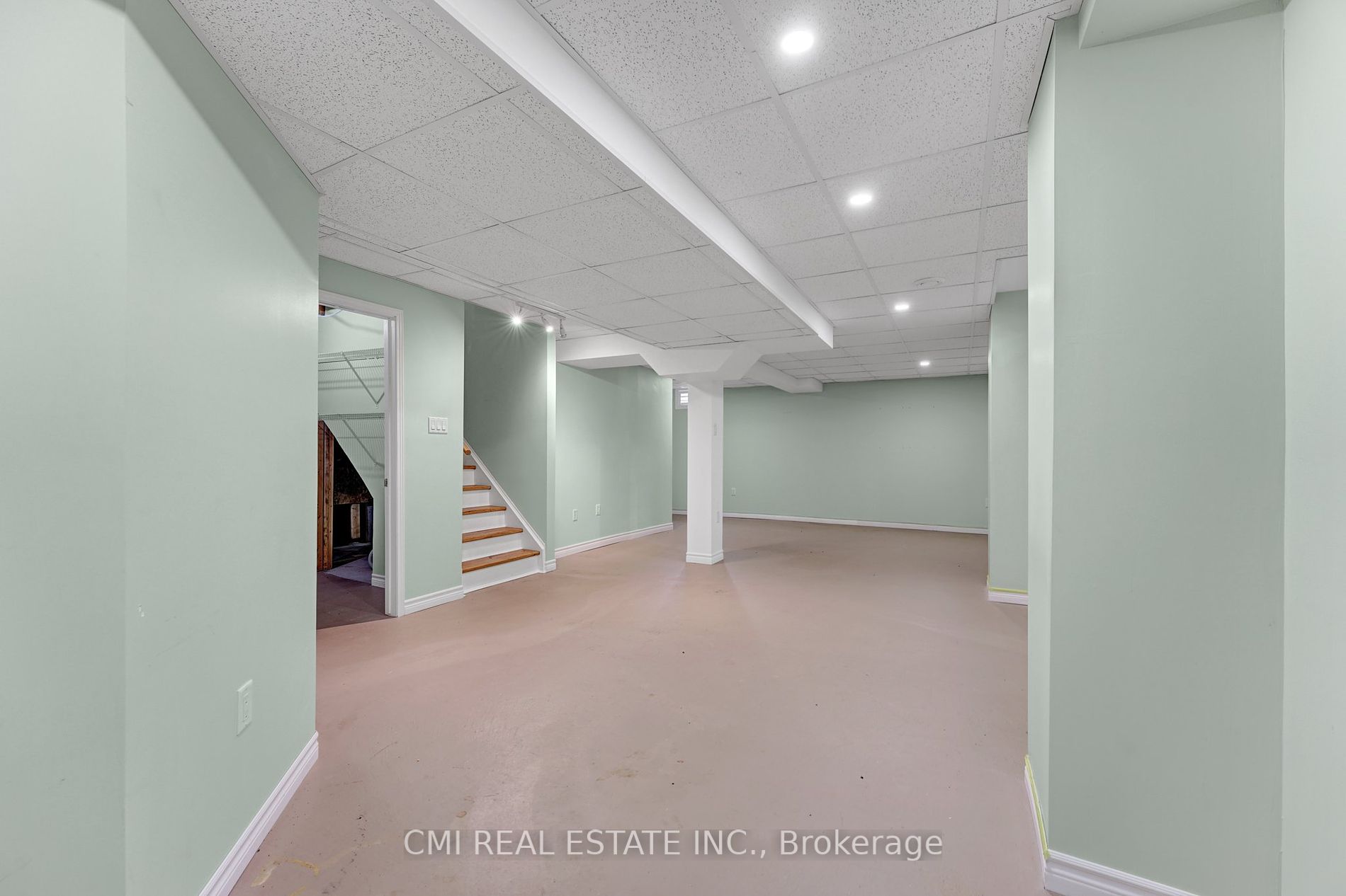 21 Truax Cres