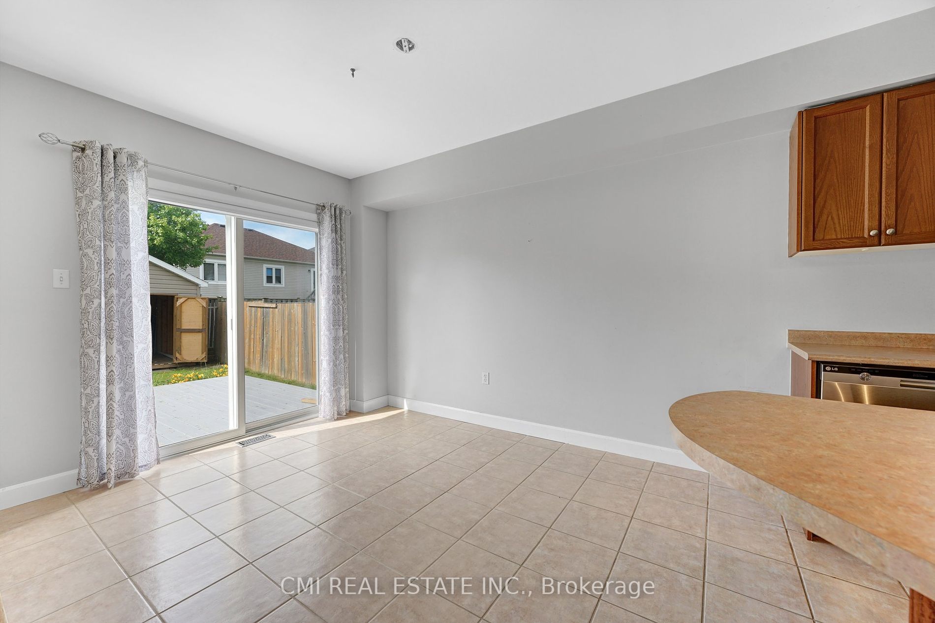 21 Truax Cres