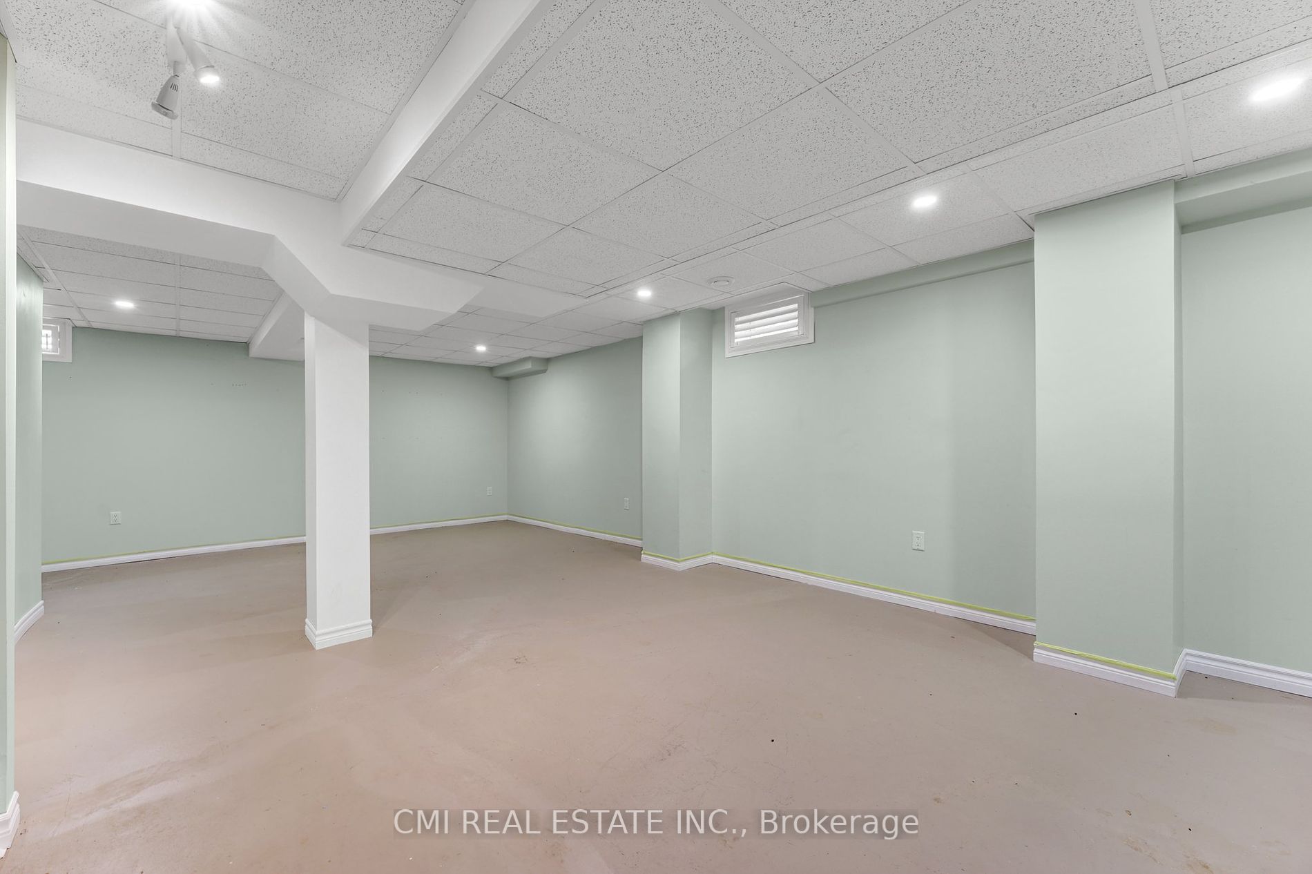 21 Truax Cres
