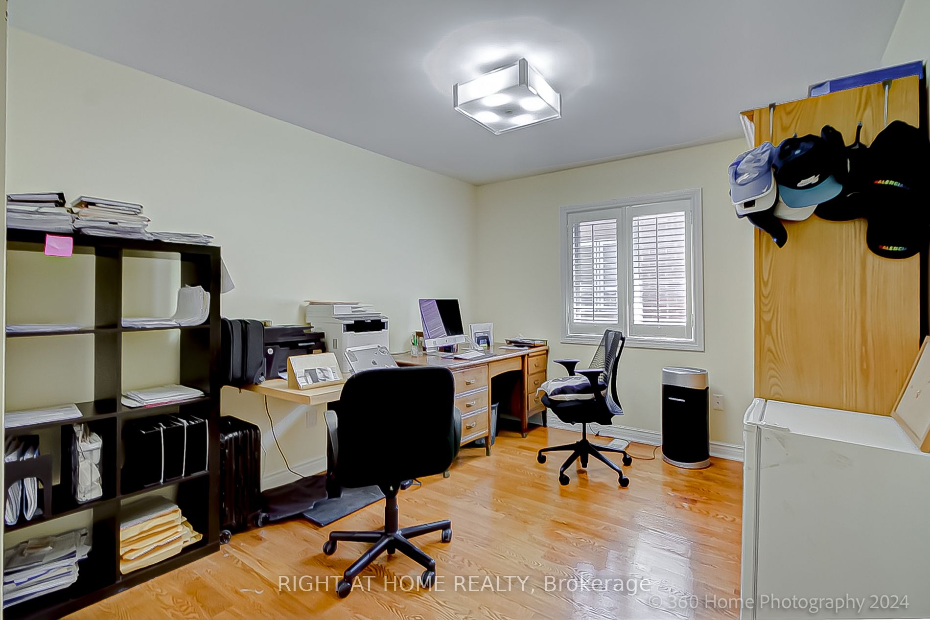 103 Oak Ave