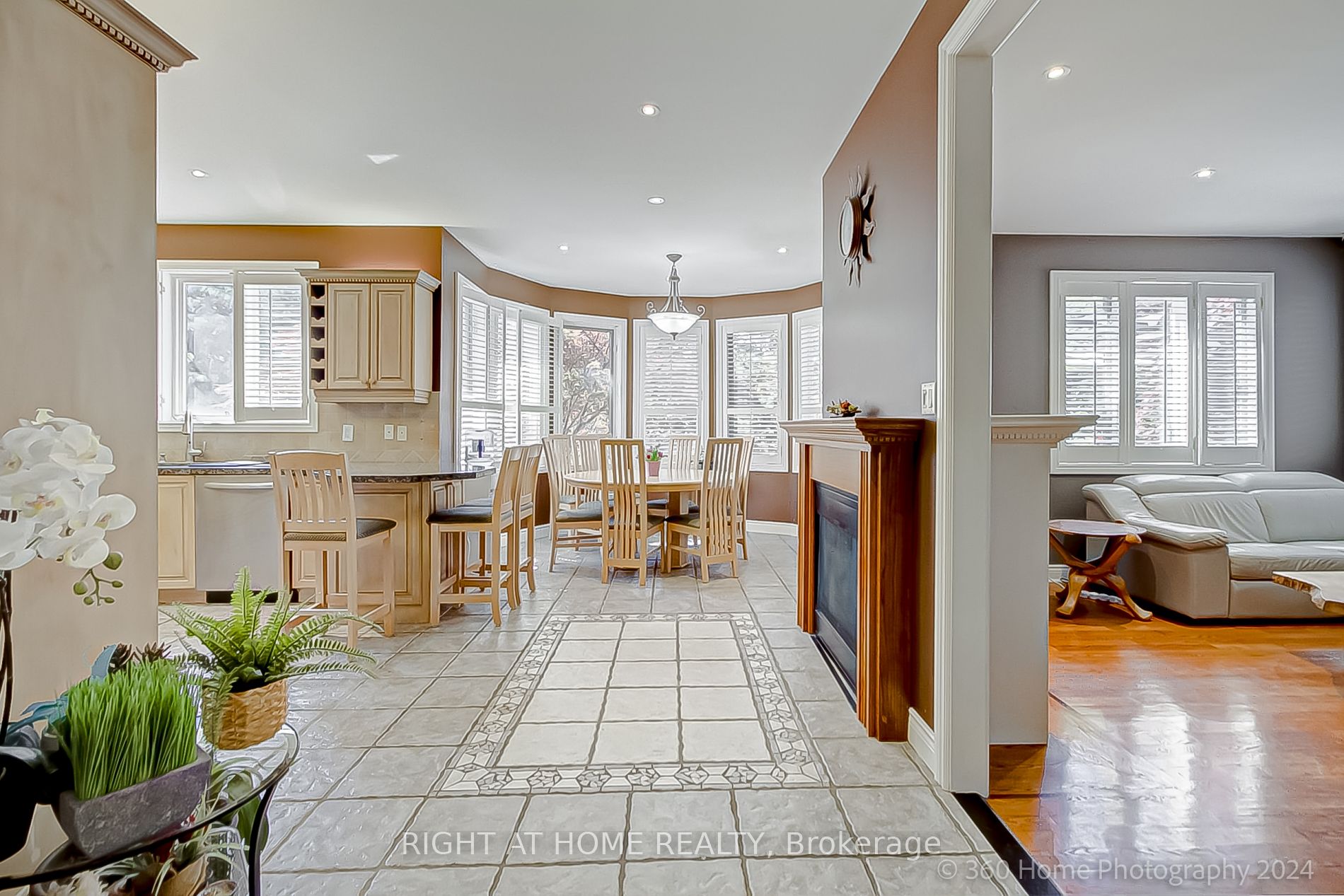 103 Oak Ave