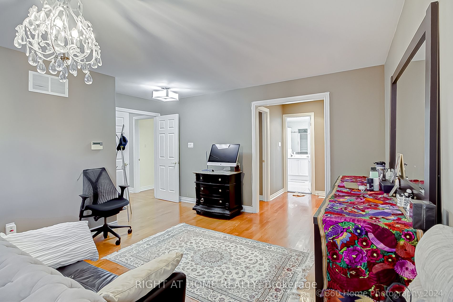 103 Oak Ave