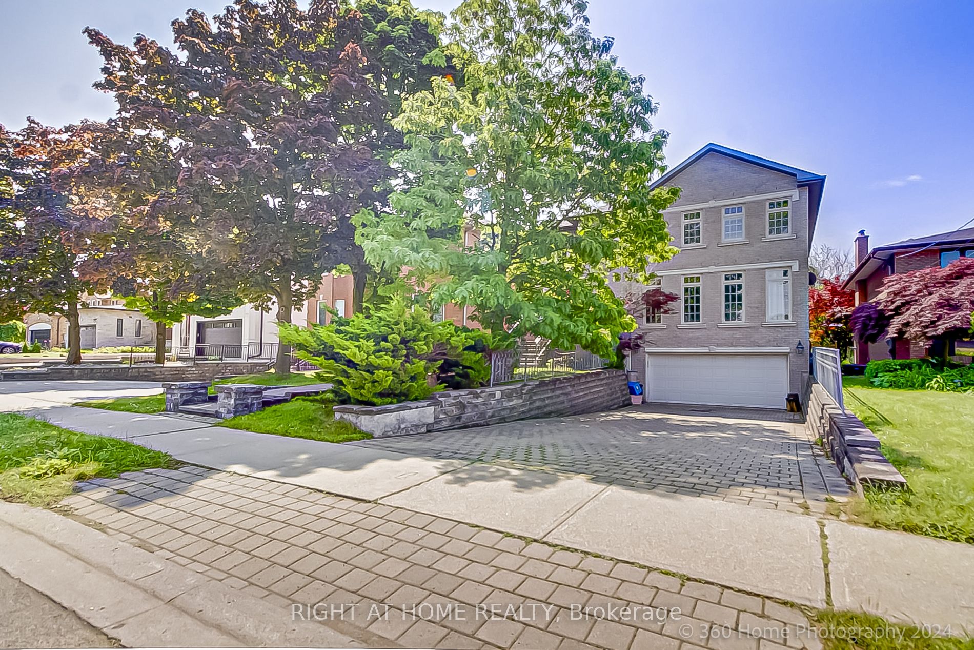103 Oak Ave
