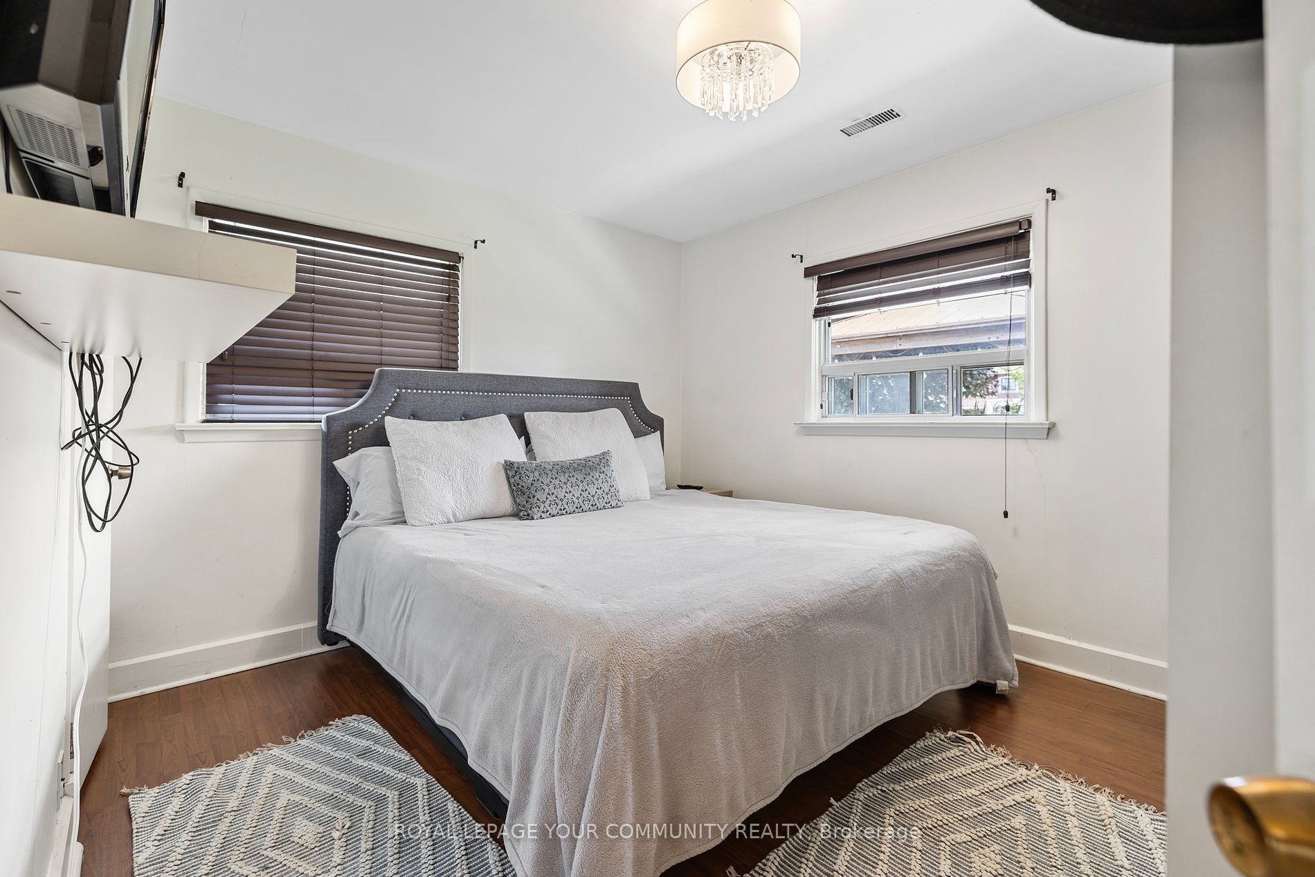 70 Simmons St