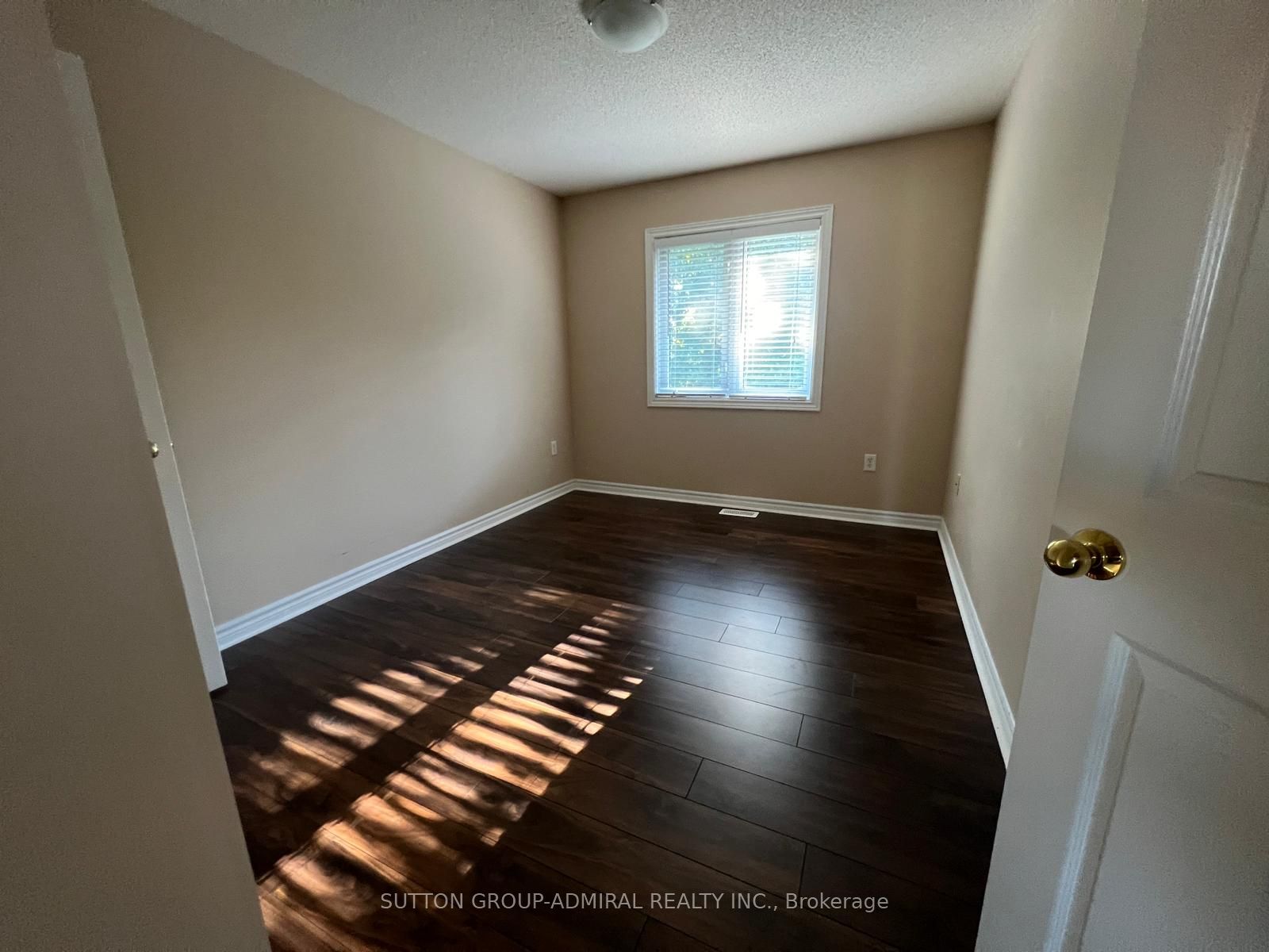 110 Glendower Crescent