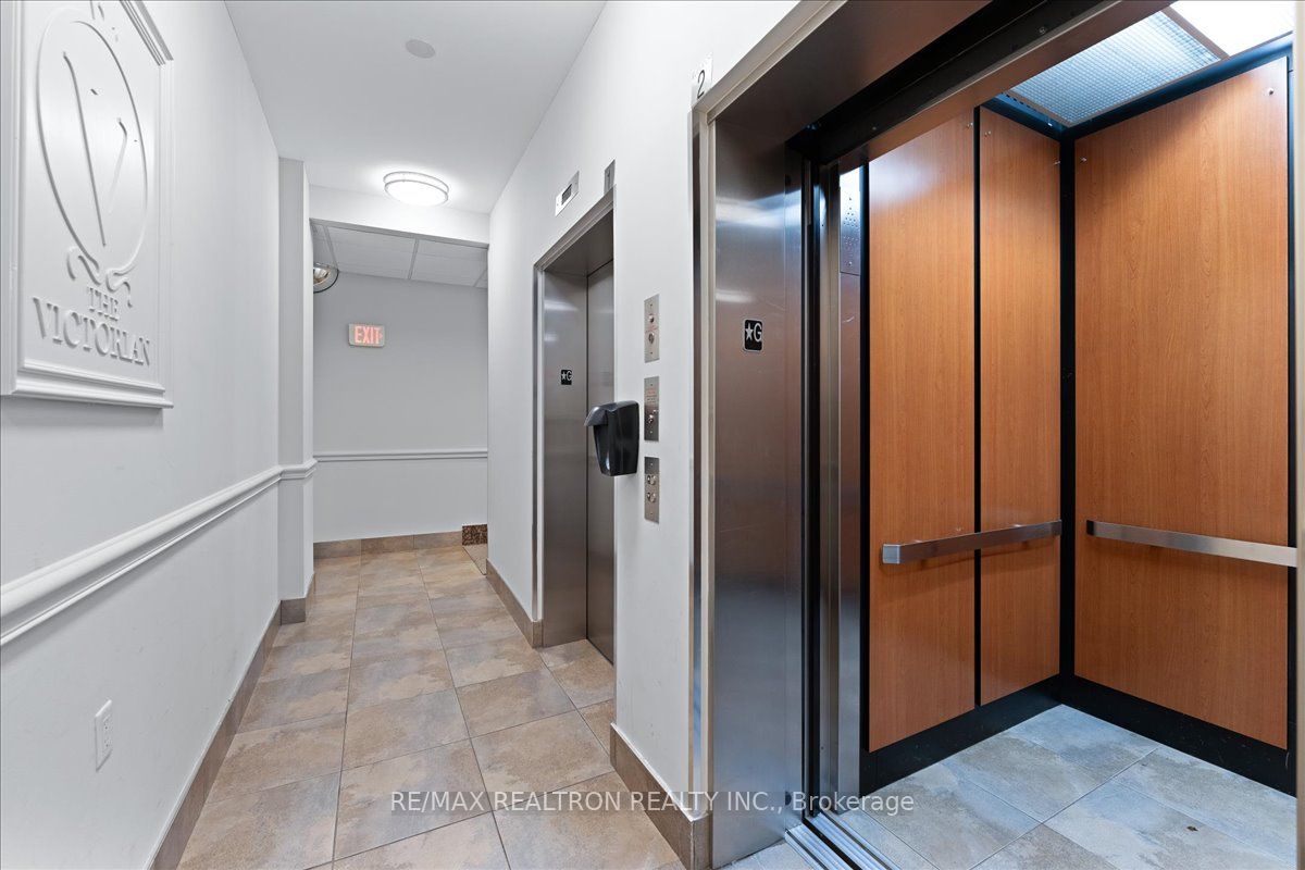 15450 Yonge Street #304