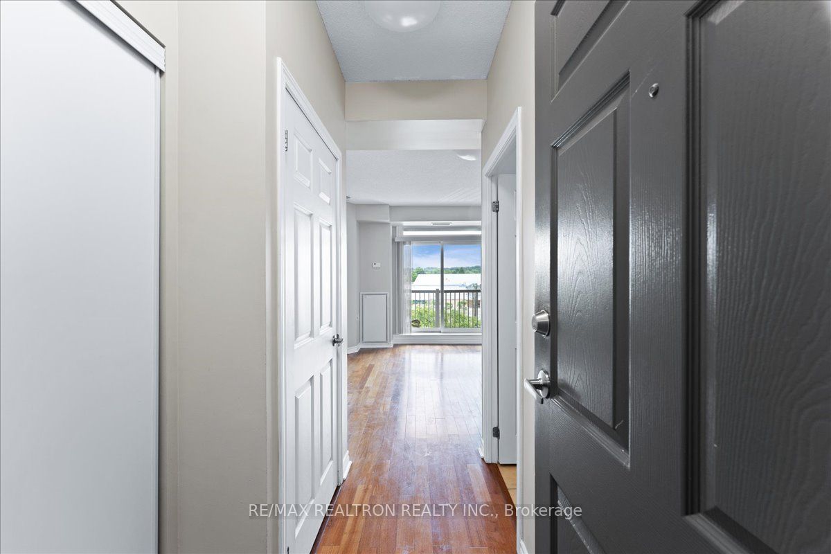 15450 Yonge Street #304