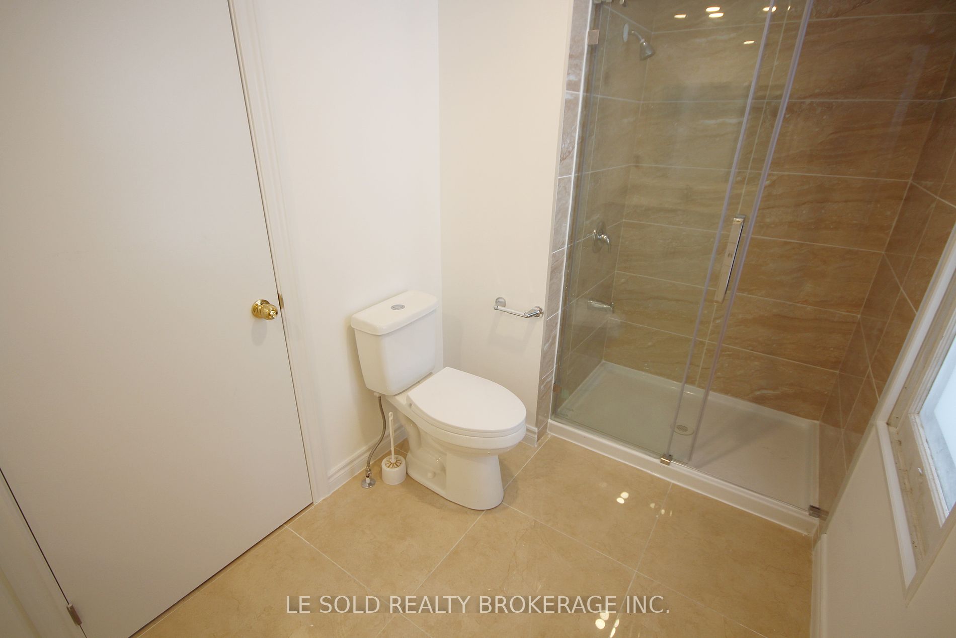 169 Gormley Road W