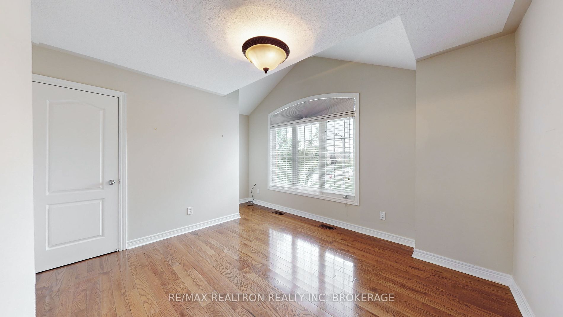 266 Rivermill Crescent