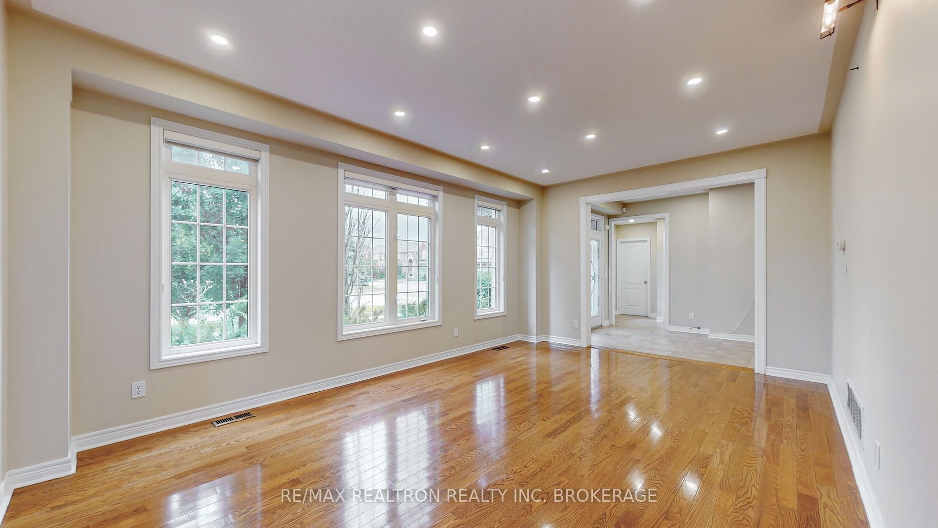 266 Rivermill Crescent