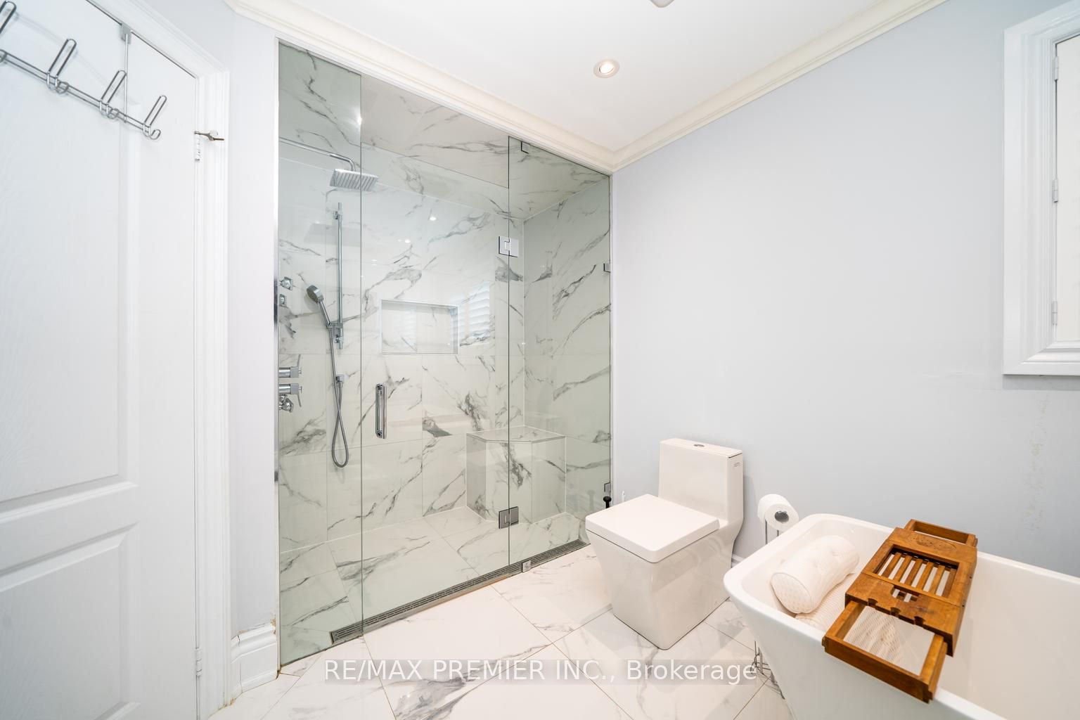 66 Benville Cres