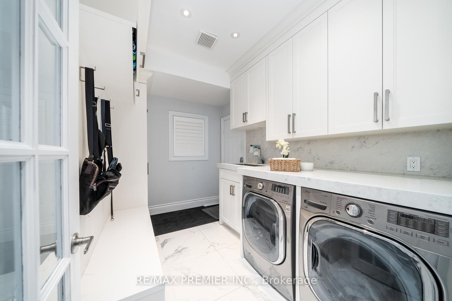 66 Benville Cres