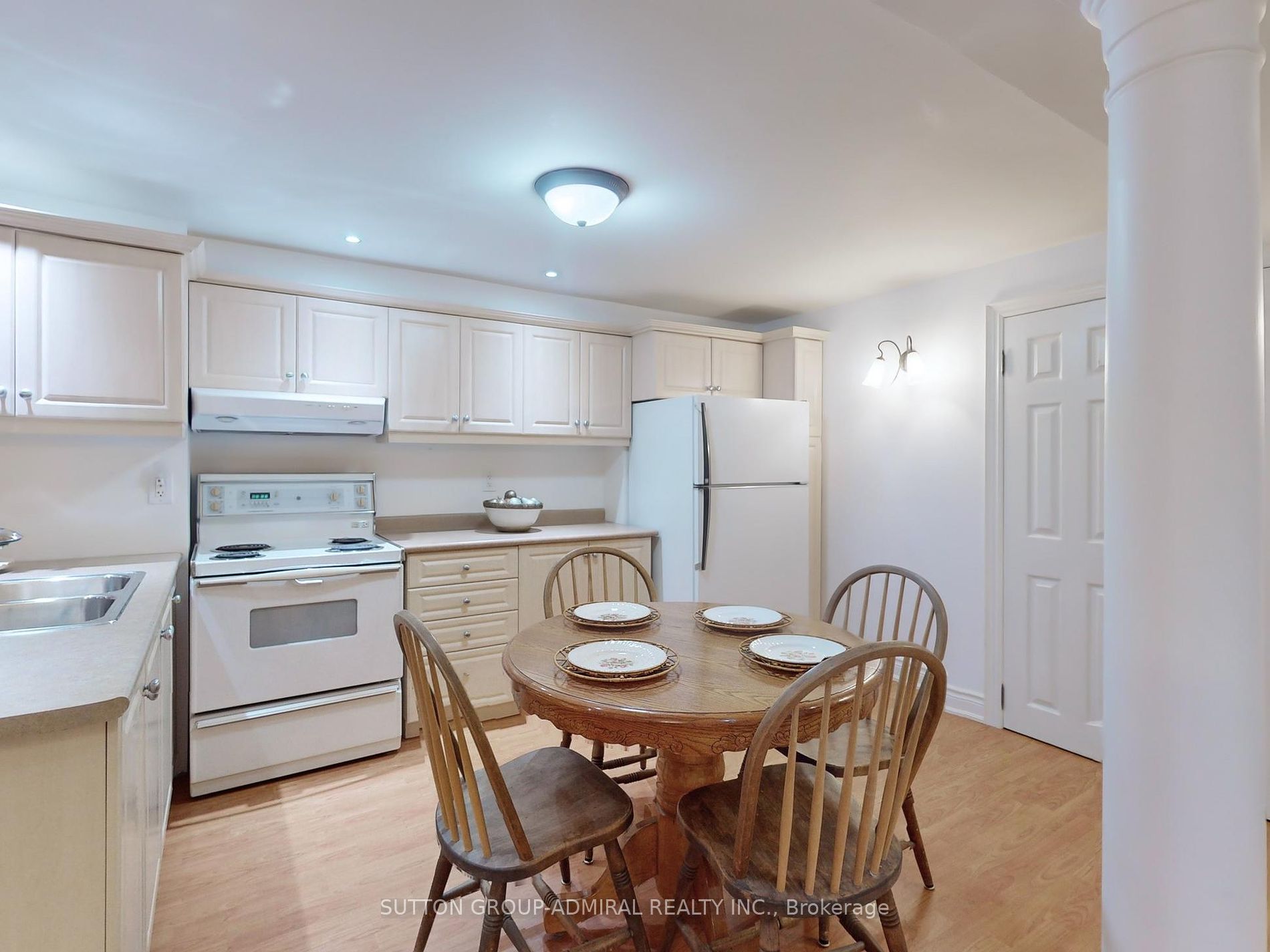 7 Loraview Lane