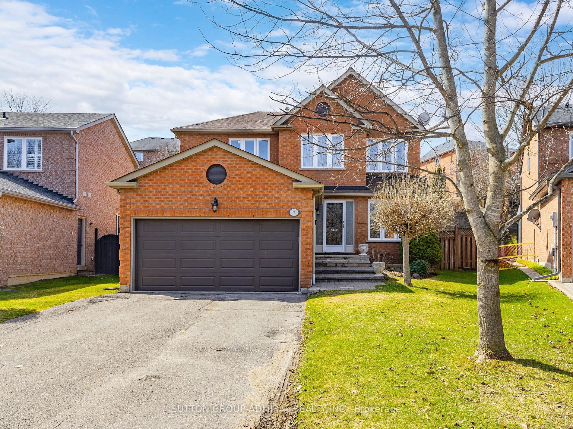 7 Loraview Lane