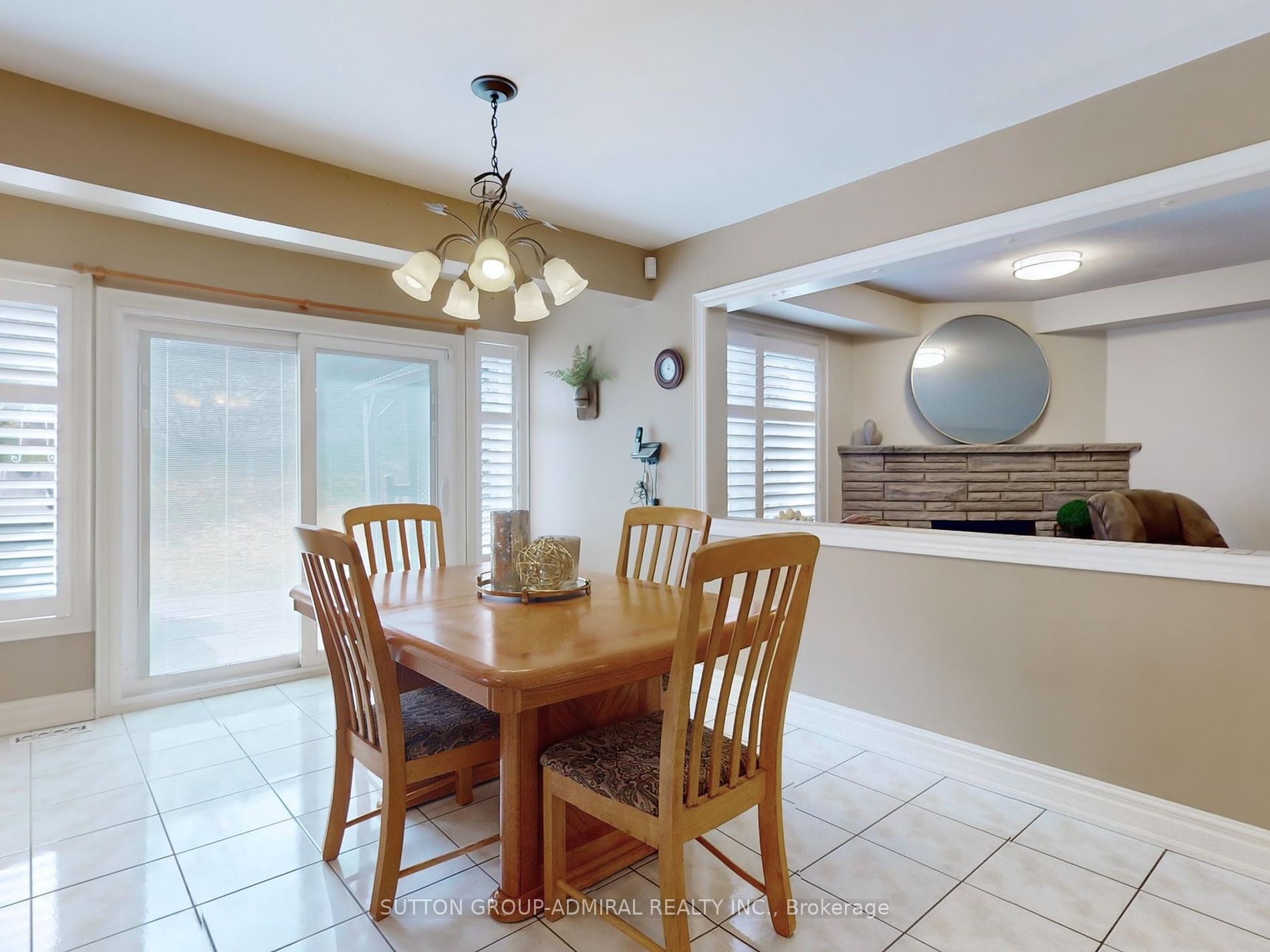 7 Loraview Lane