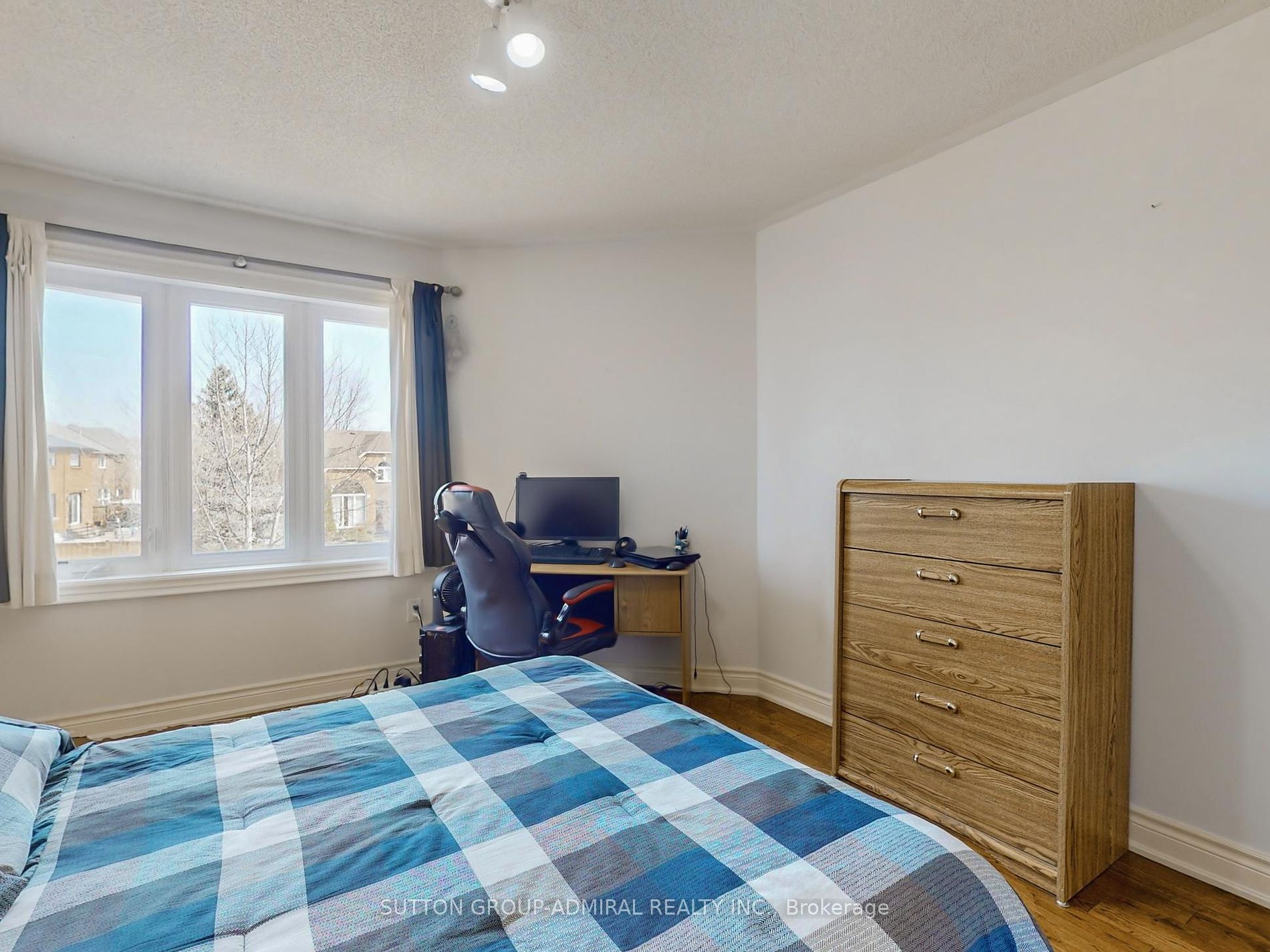 7 Loraview Lane