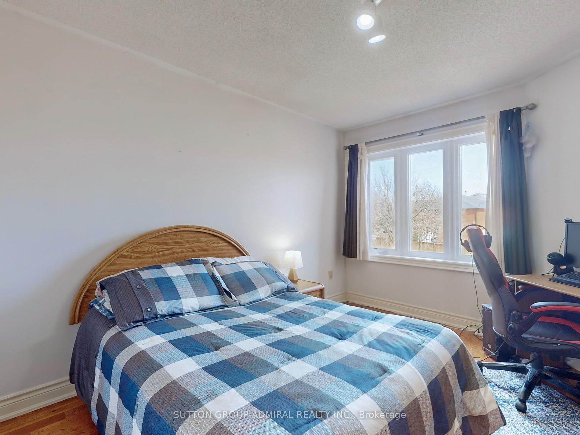 7 Loraview Lane