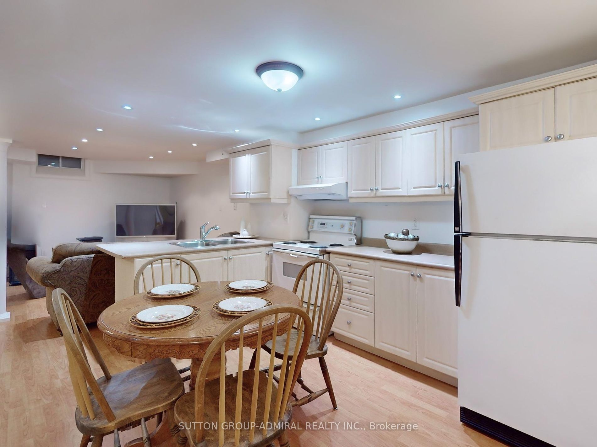 7 Loraview Lane