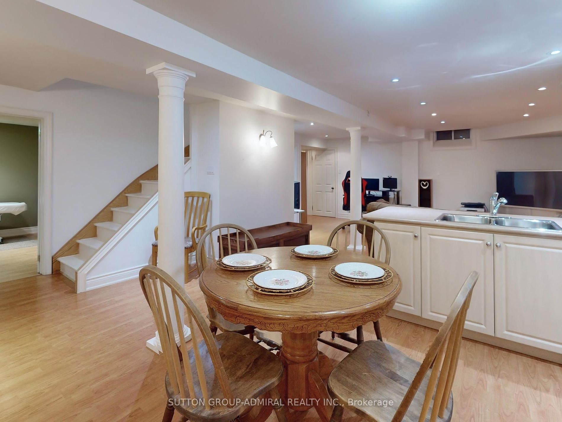 7 Loraview Lane