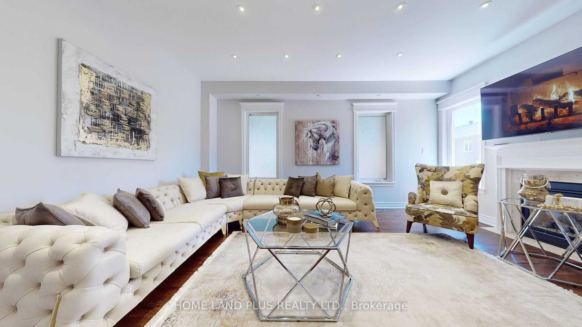 232 Shale Cres