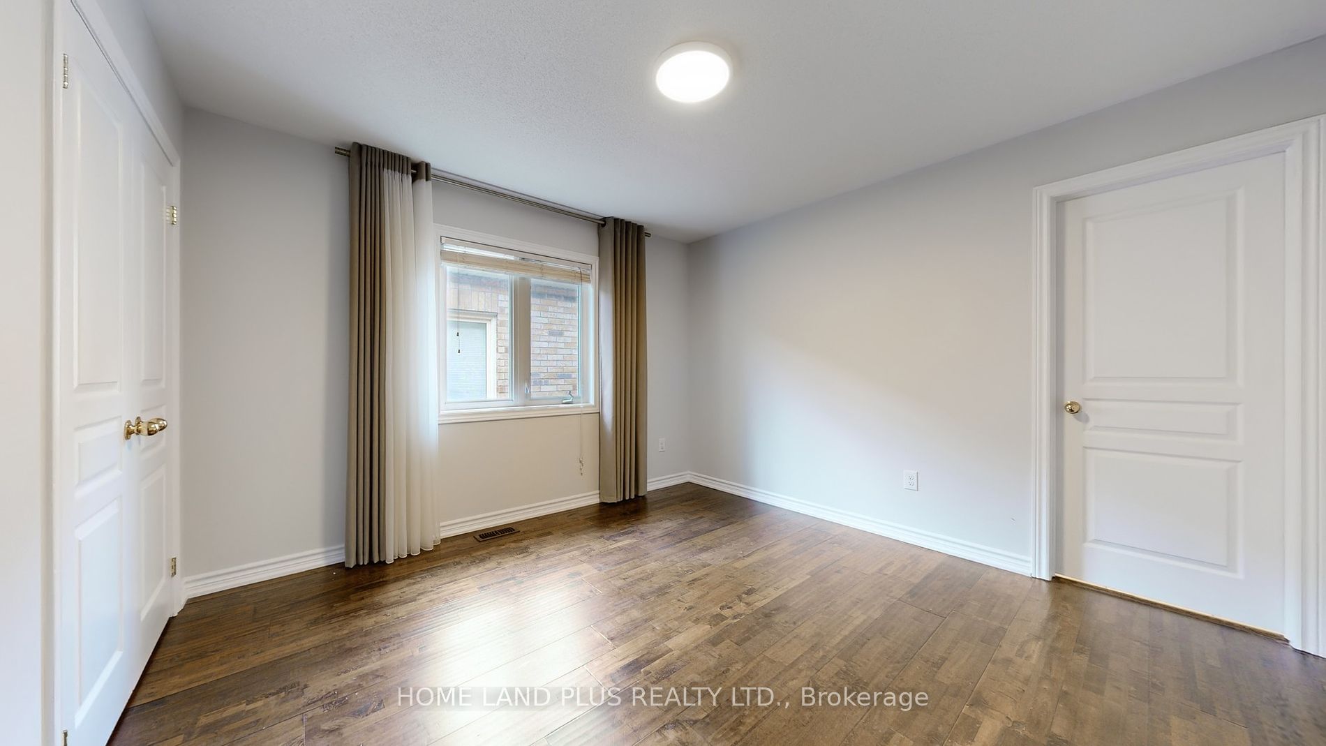 232 Shale Cres