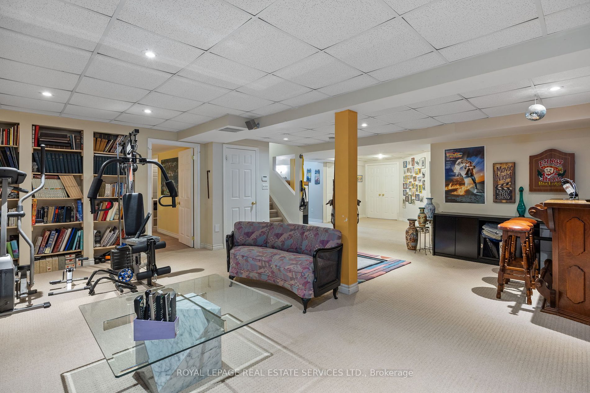 101 Thornhill Woods Dr