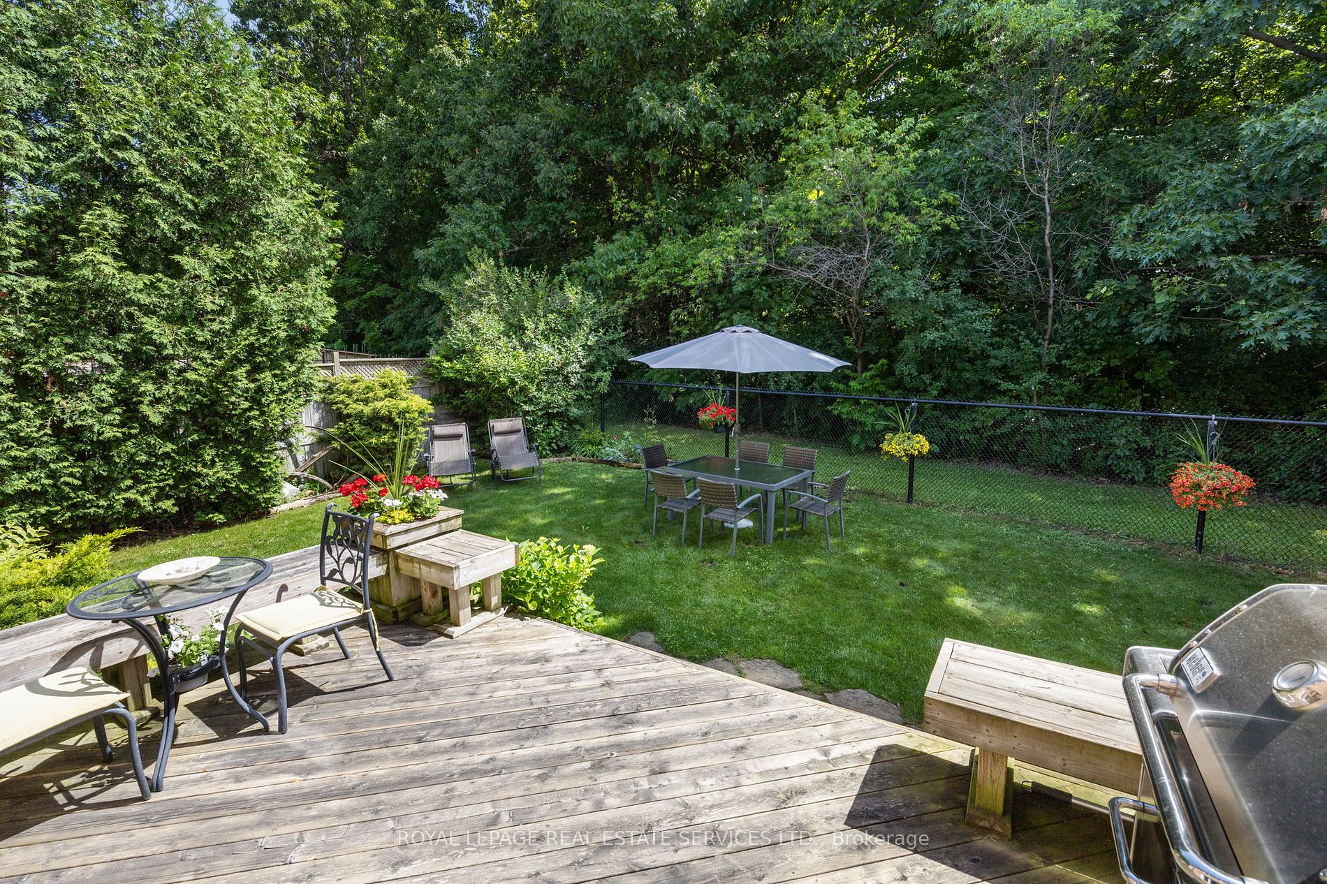 101 Thornhill Woods Dr
