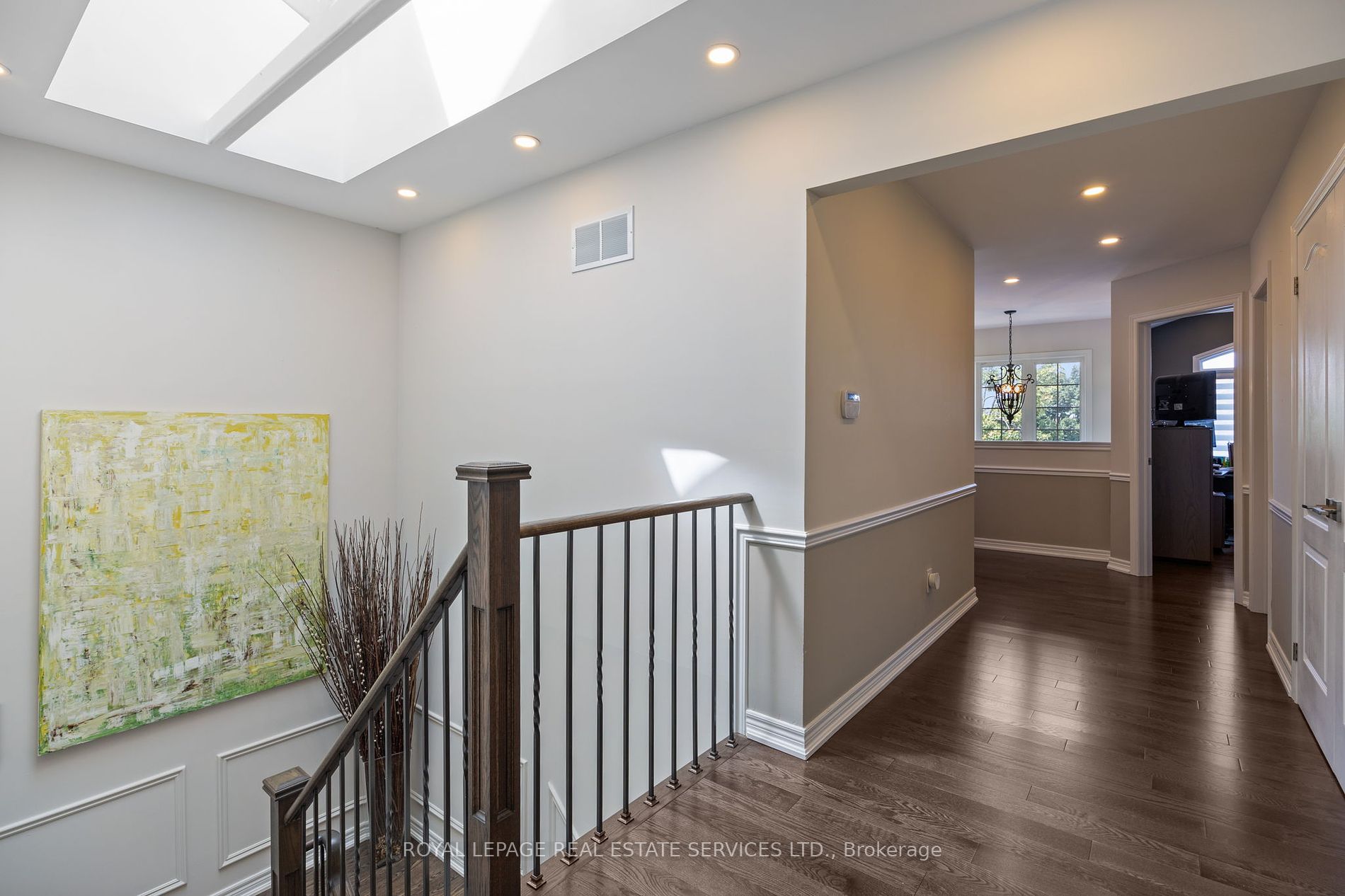 101 Thornhill Woods Dr