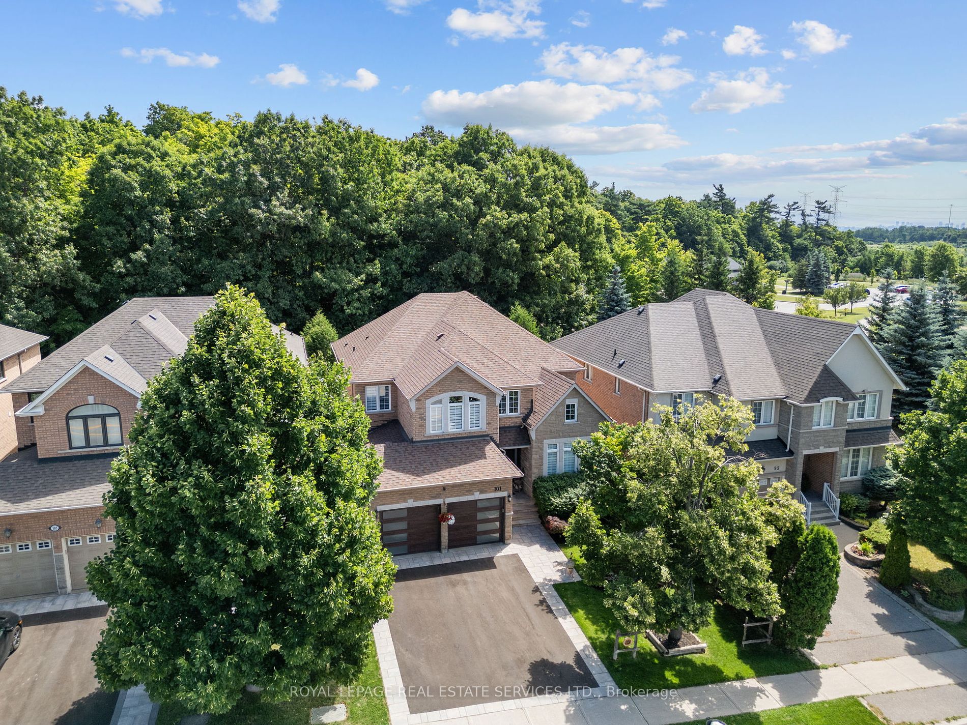 101 Thornhill Woods Dr