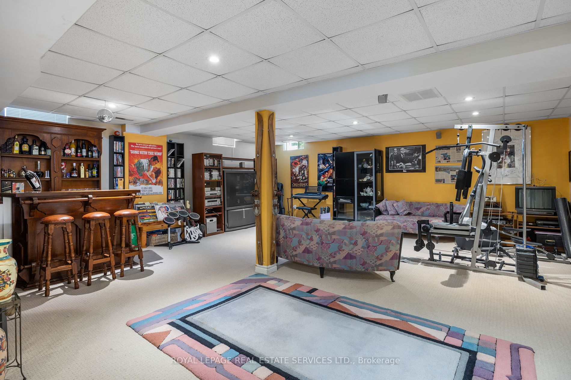 101 Thornhill Woods Dr