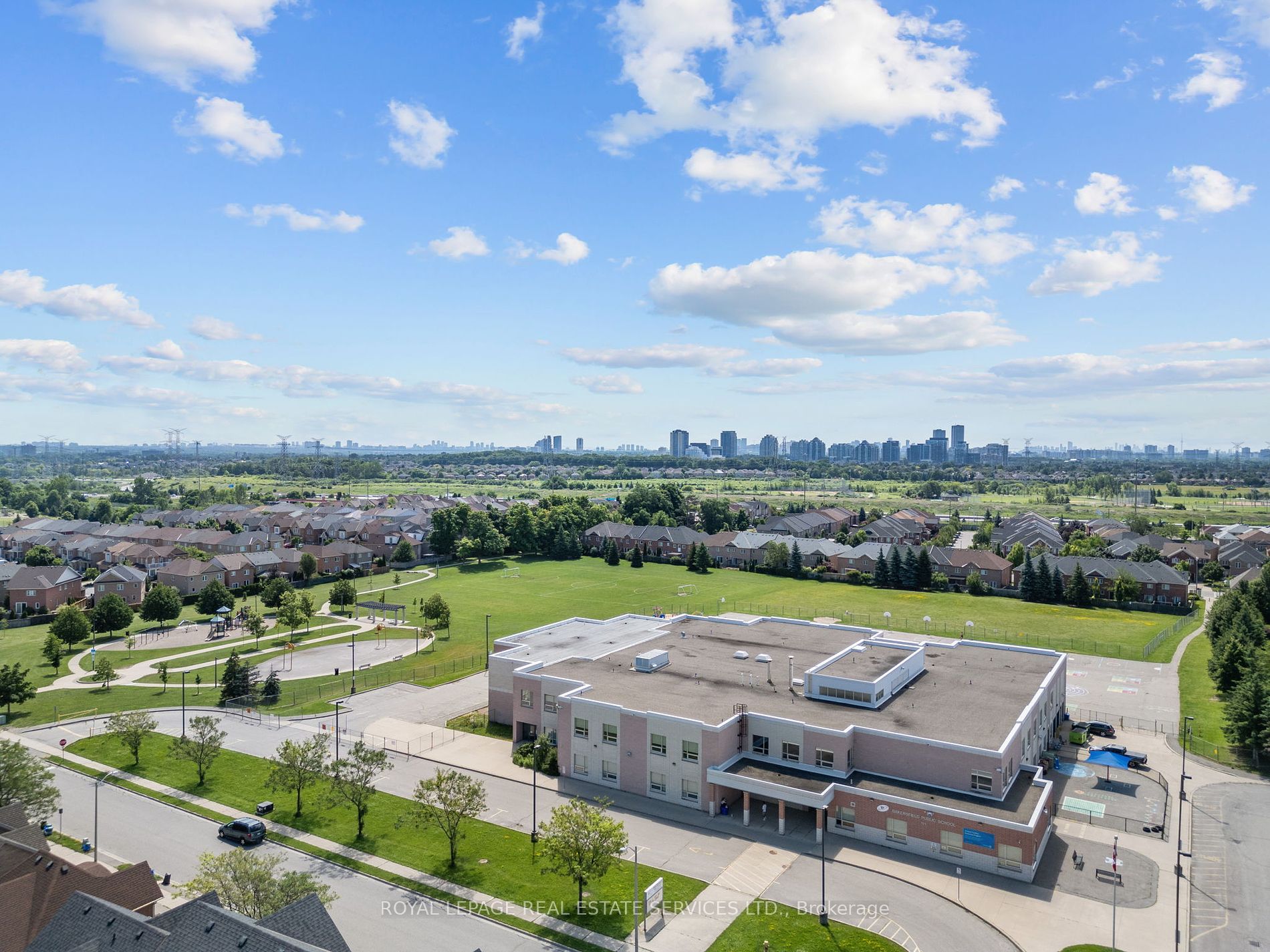 101 Thornhill Woods Dr