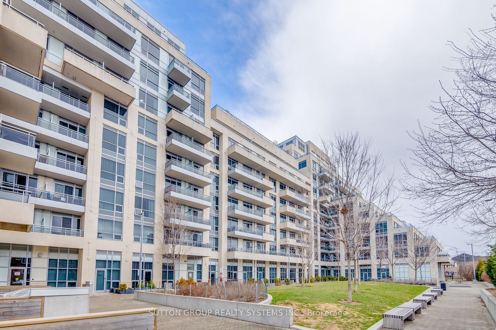 9191 Yonge Street, #Sw-105