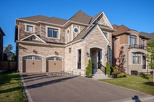23 Grace Lake Crt