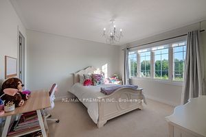 23 Grace Lake Crt