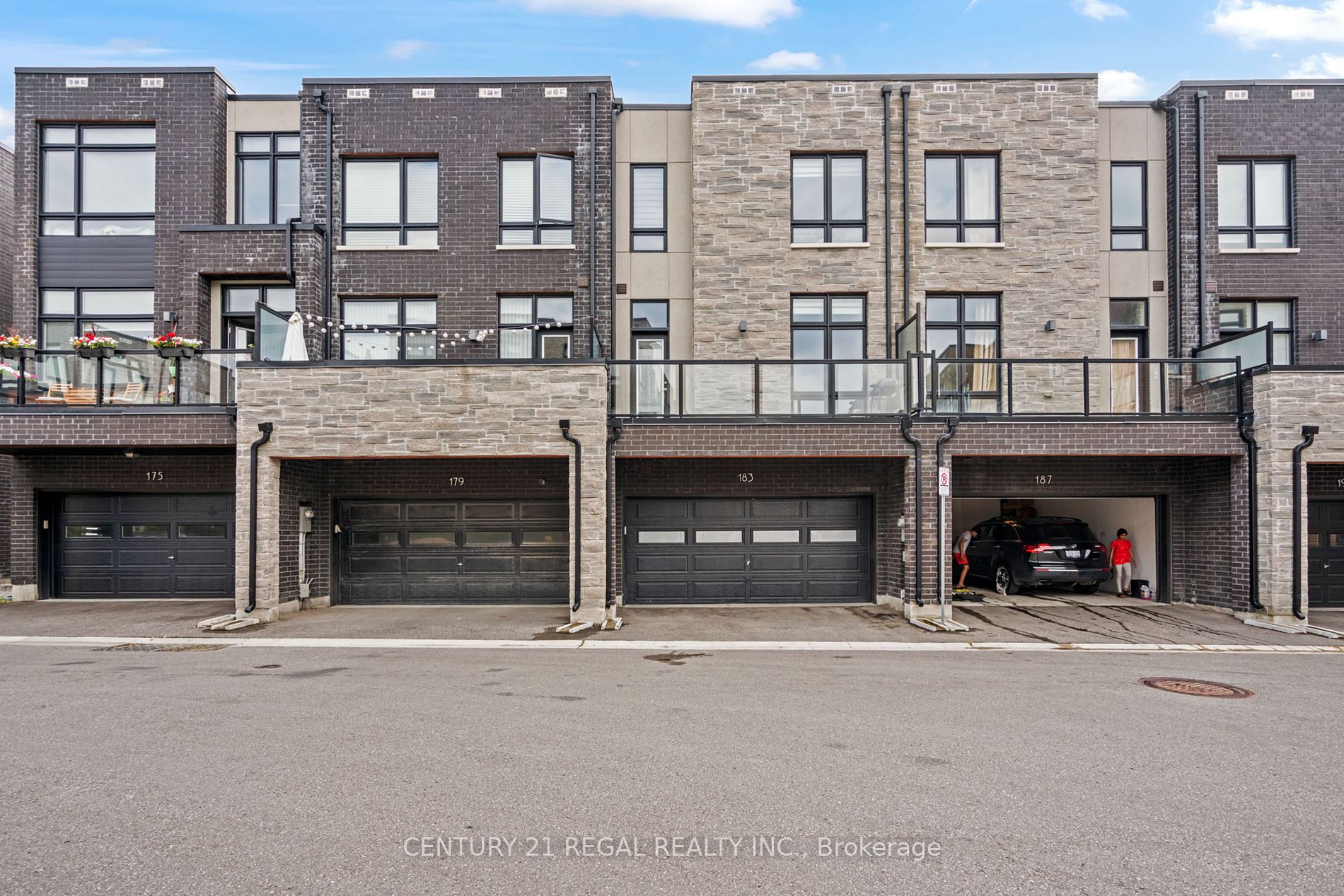 183 Carpaccio Ave