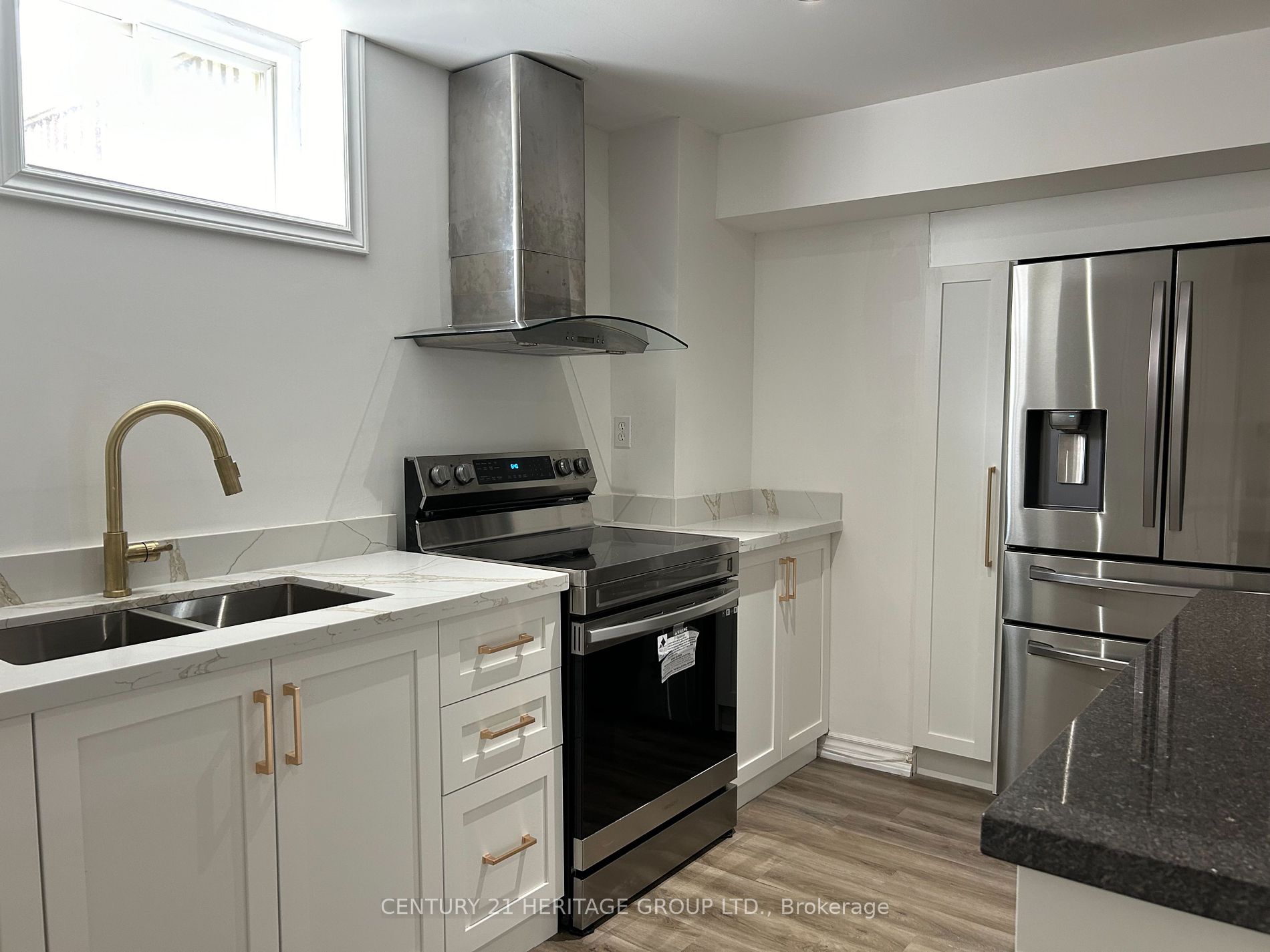 143 Queen Filomena Ave