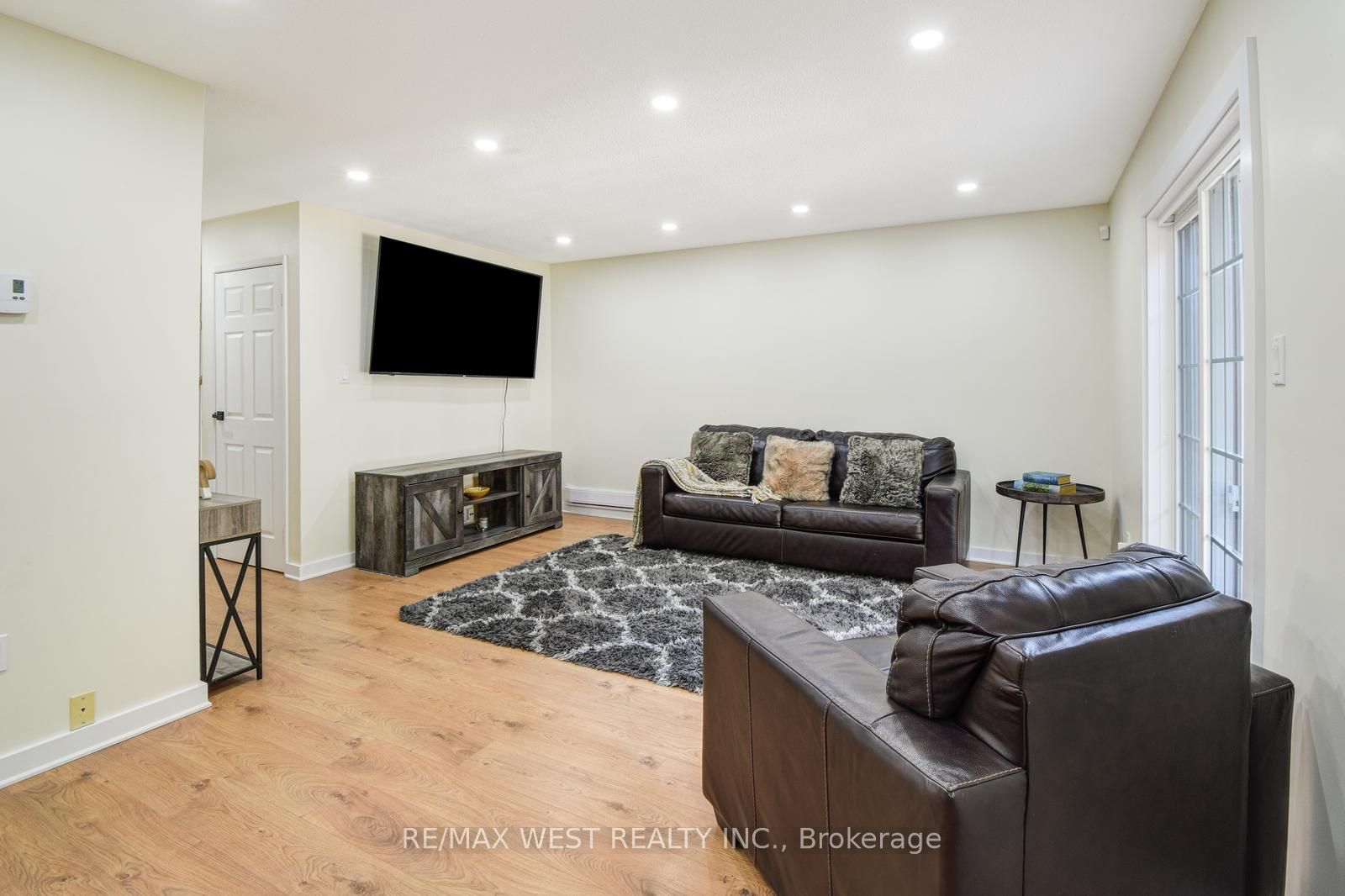 405 Maplegrove Avenue
