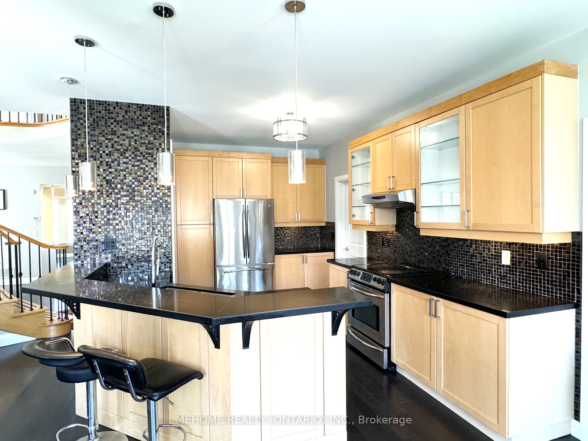 9 Ridgecrest Rd