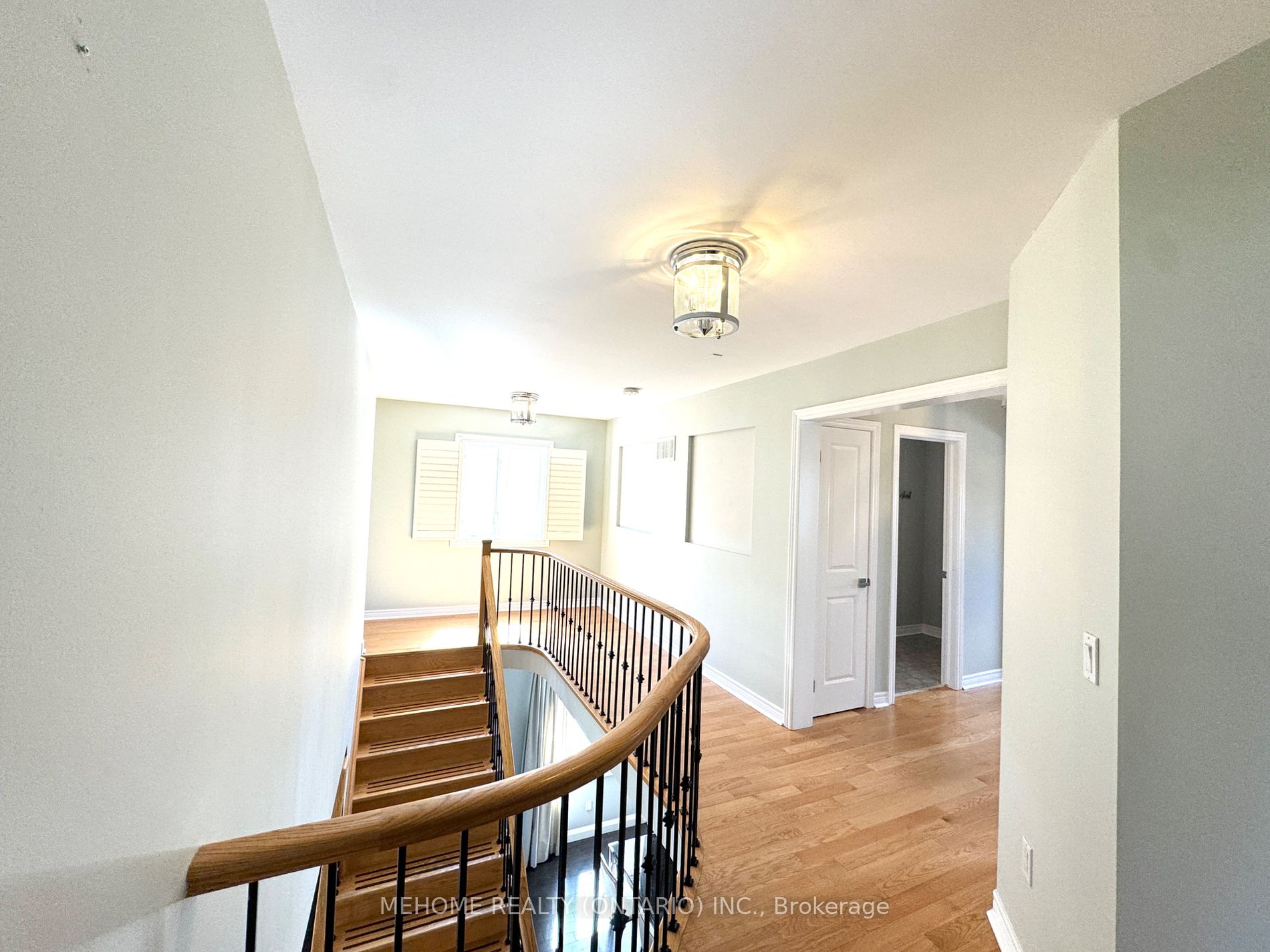 9 Ridgecrest Rd