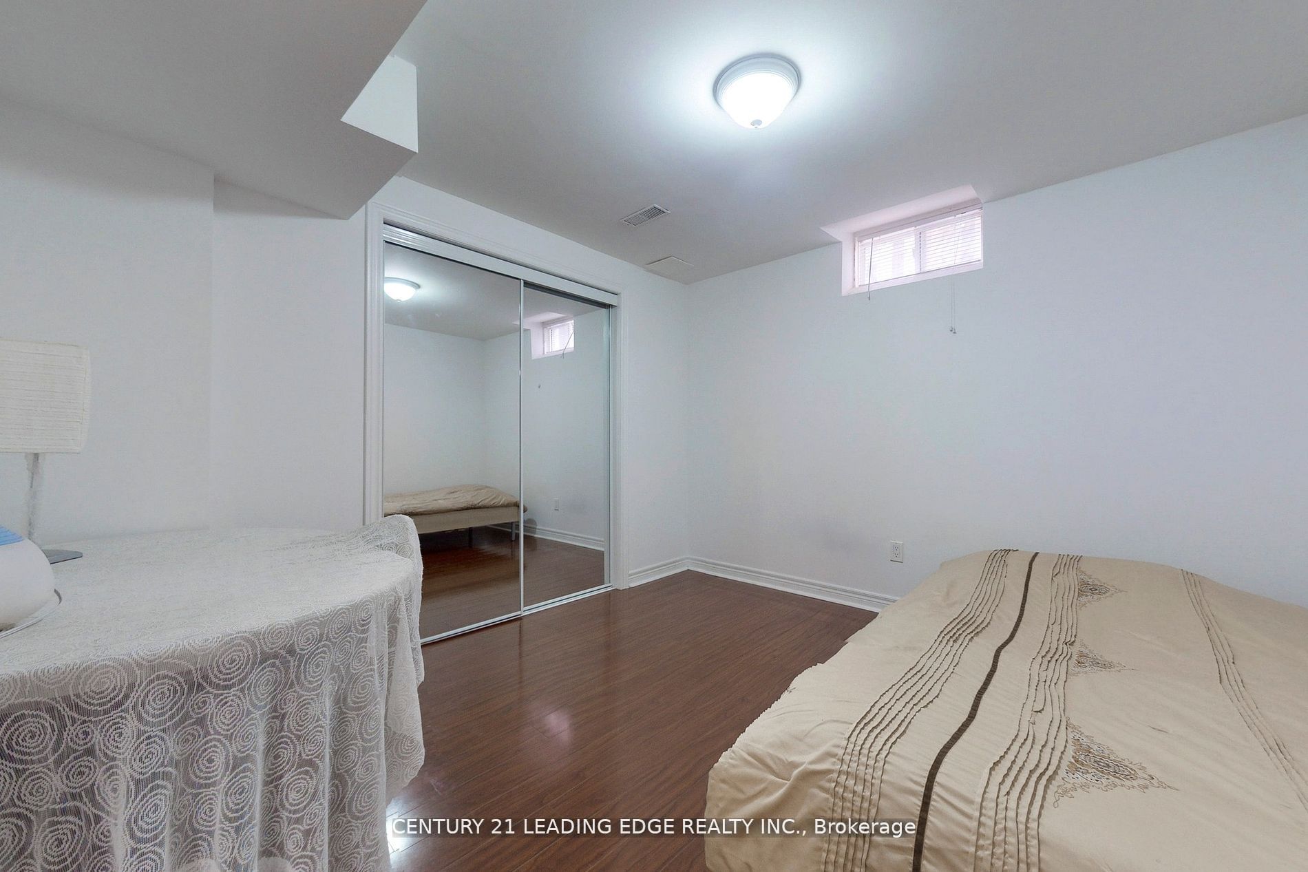 563 Highglen Ave
