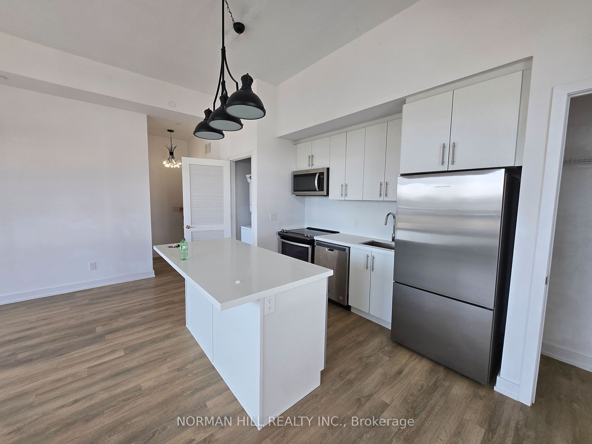 331 Broward Way, #127